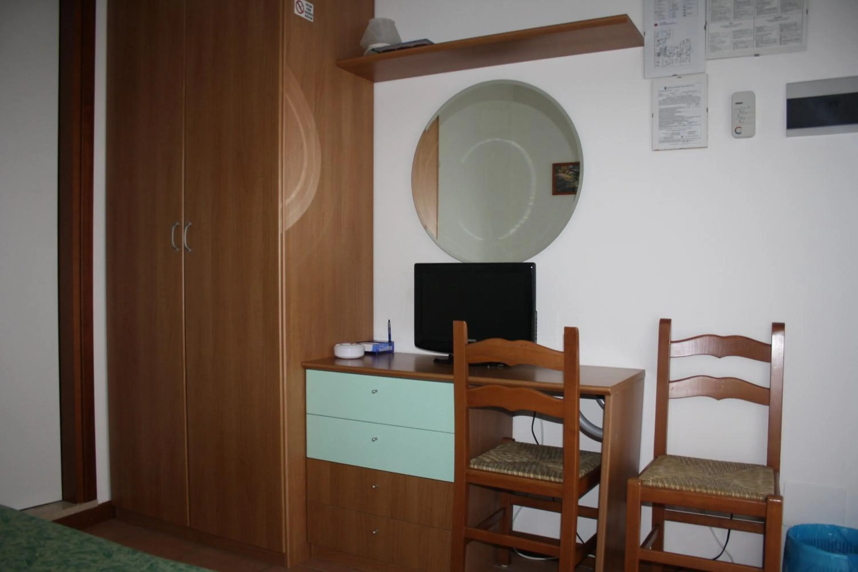 TV and multimedia in Hotel Etna