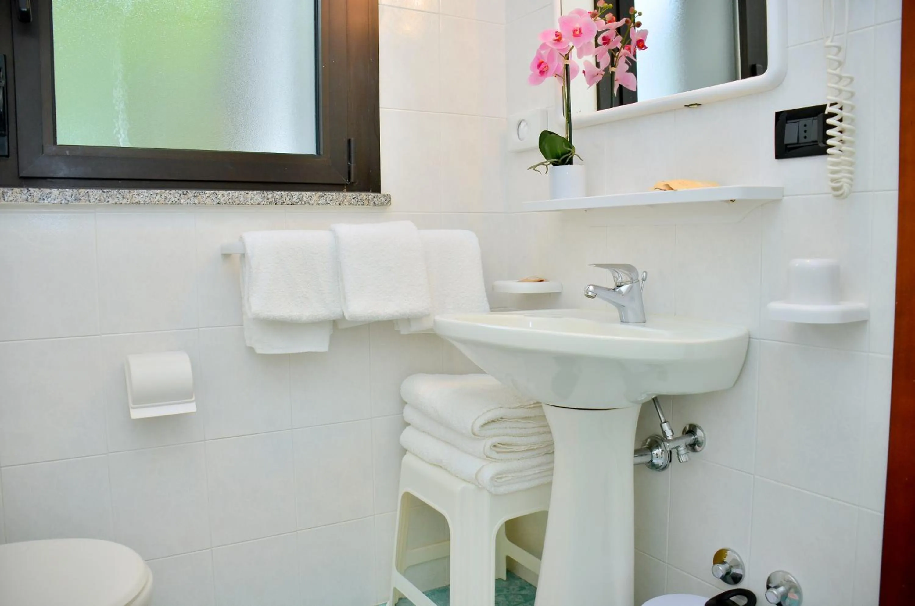 Bathroom in Hotel Etna