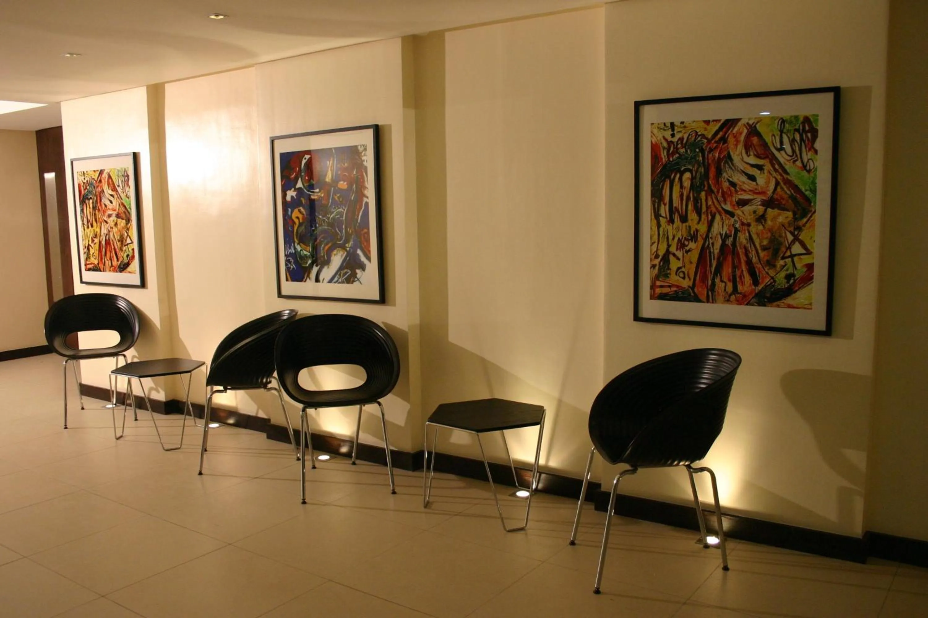 Area and facilities in Oracle Hotel and Residences