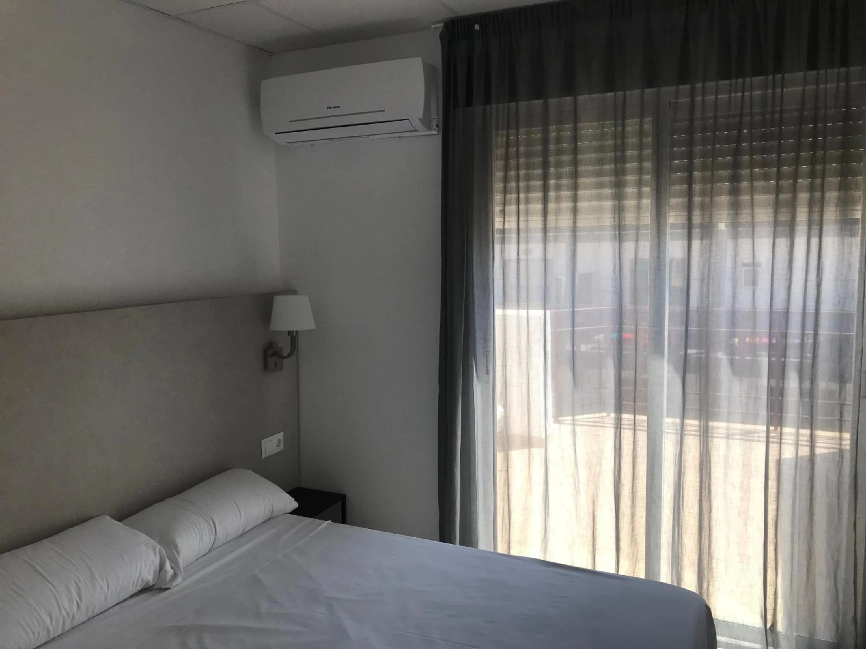 Photo of the whole room, Bed in Hotel Boutique Centro BBB Auto check in