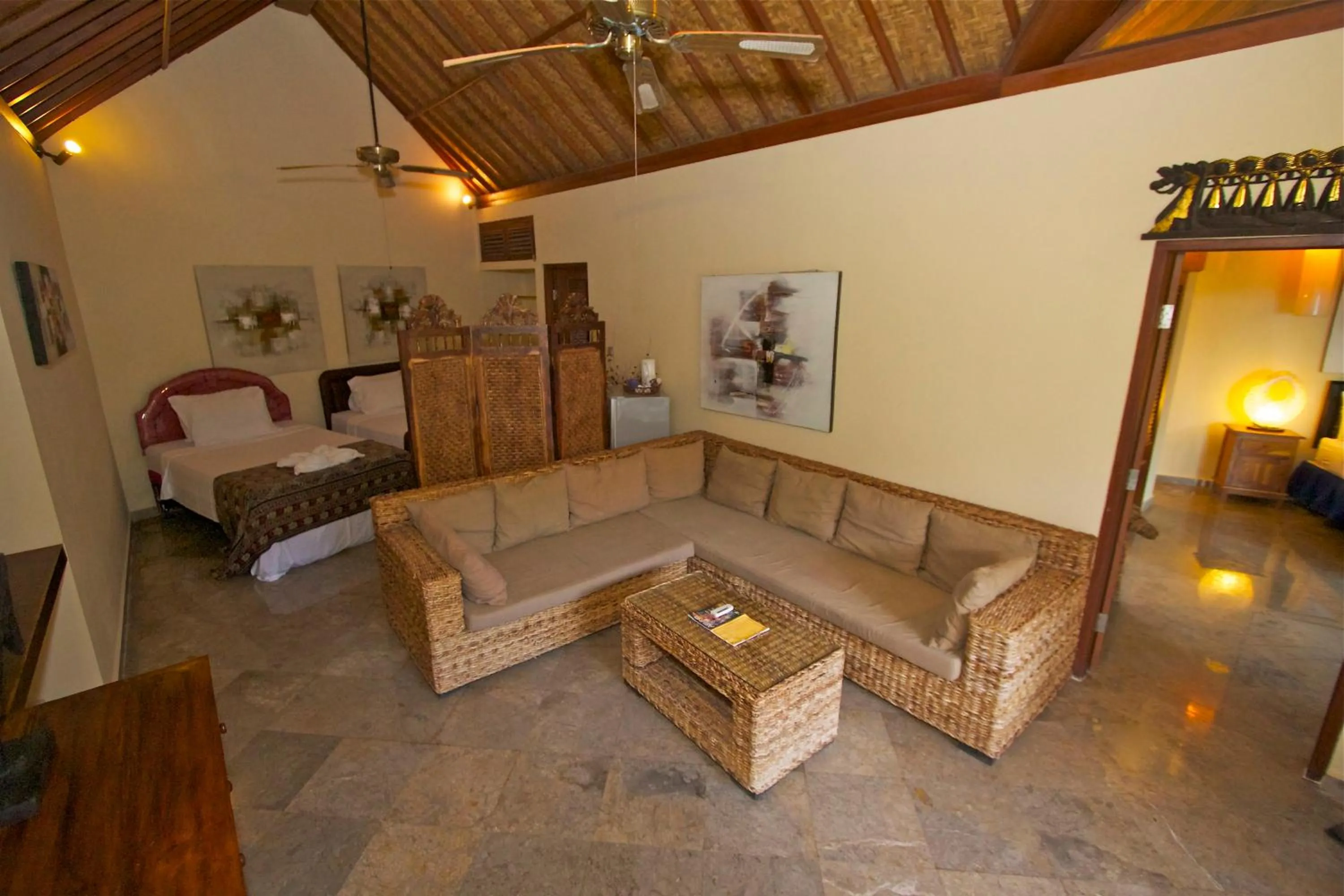Living room in Bayshore Villa