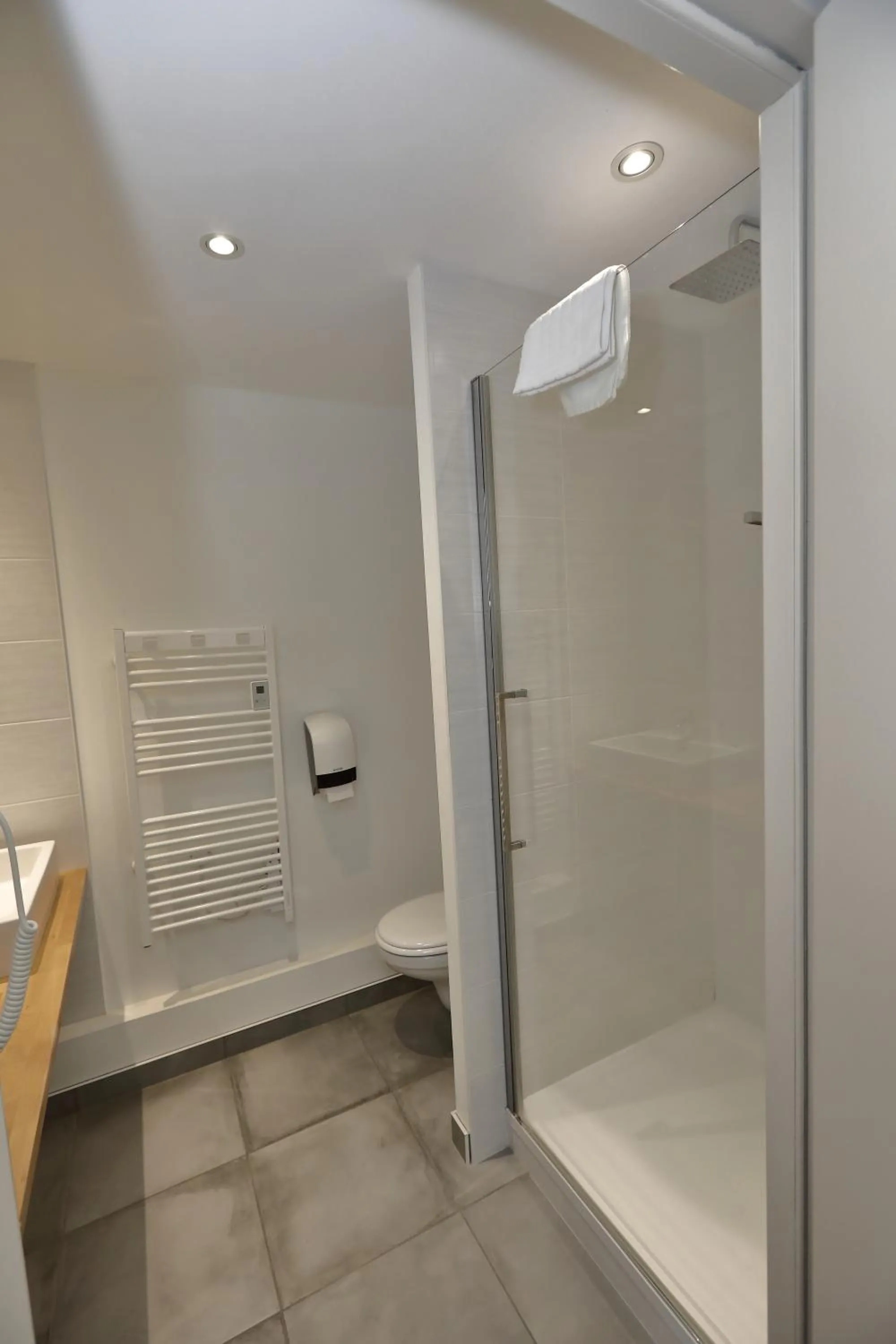 Bathroom in Hôtel Newport