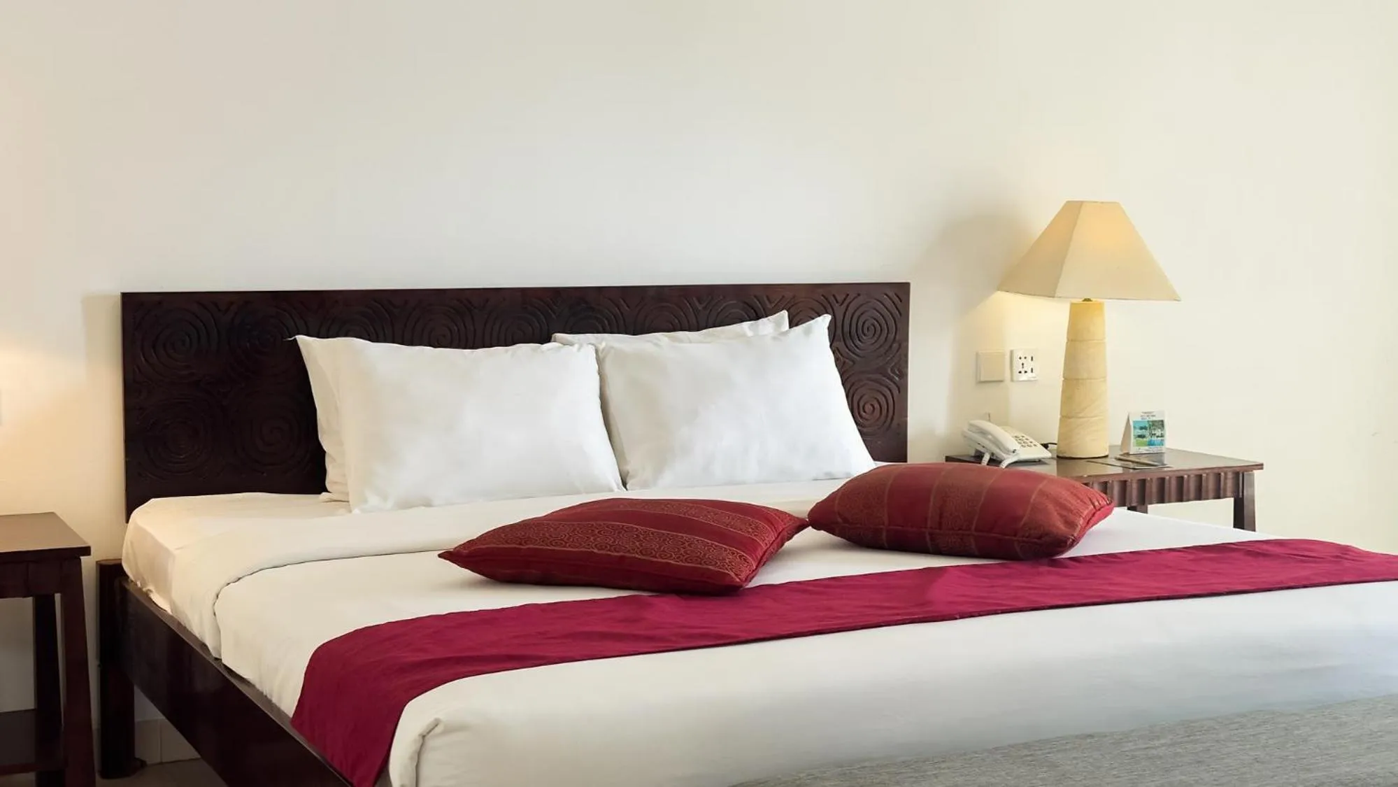 Bed in Legong Keraton Beach Hotel