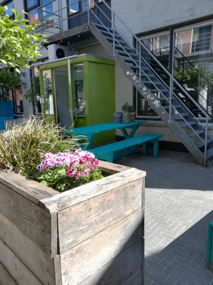 Facade/entrance in Simplon Hostel