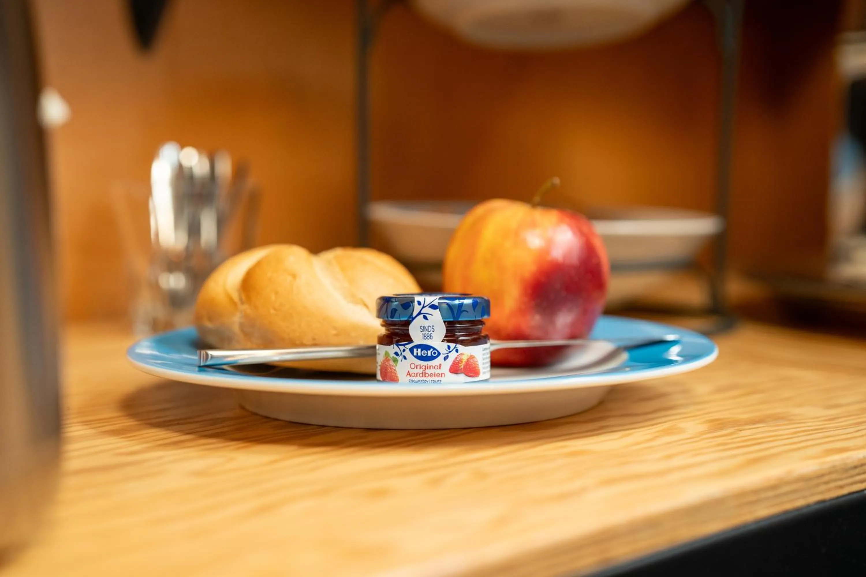 Breakfast in Simplon Hostel