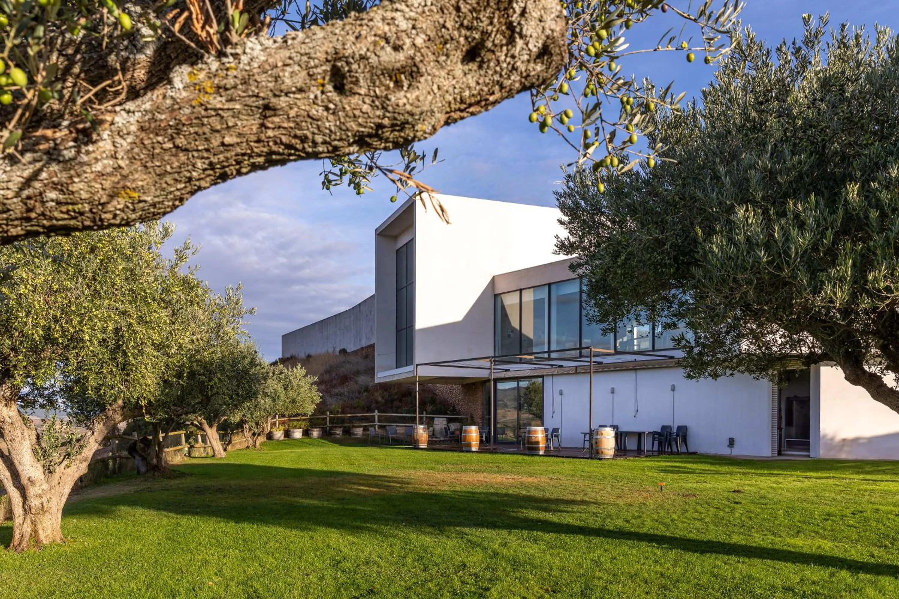 Property building in Hotel-Bodega Finca de Los Arandinos