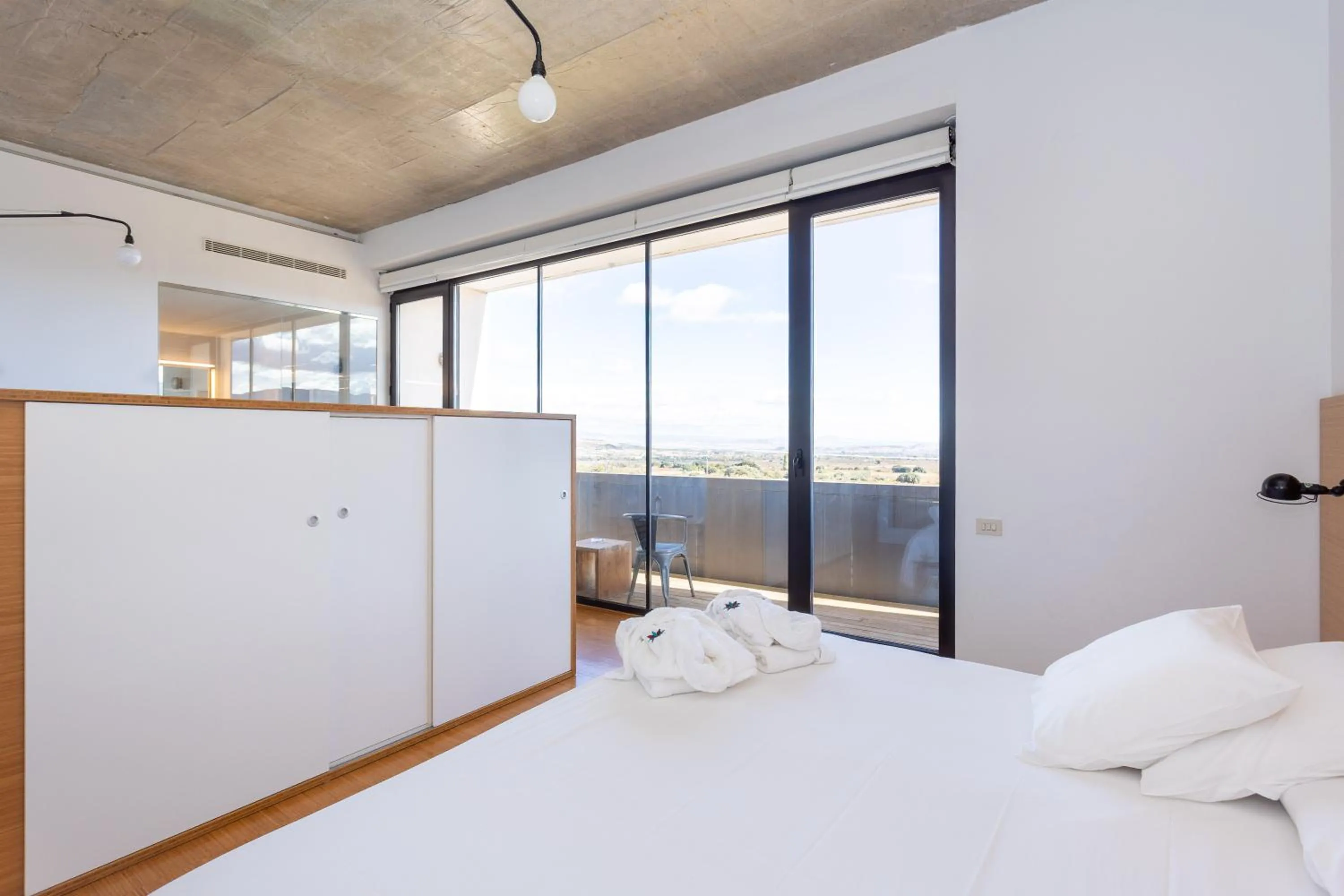 Bed in Hotel-Bodega Finca de Los Arandinos