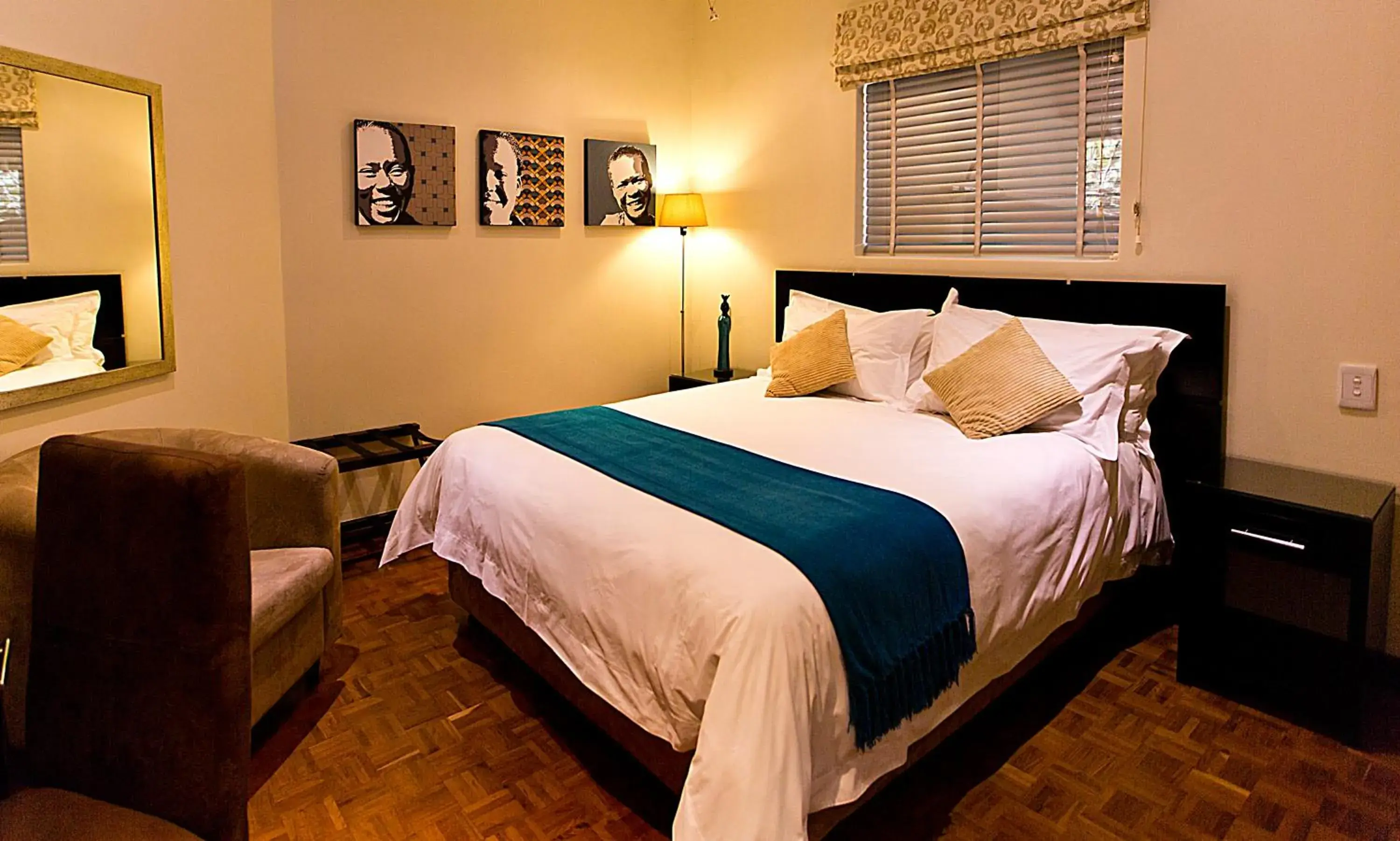 Luxury Double or Twin Room - single occupancy in Glendower View Guest House Luxury Double or Twin Room - single occupancy in Glendower View Guest House