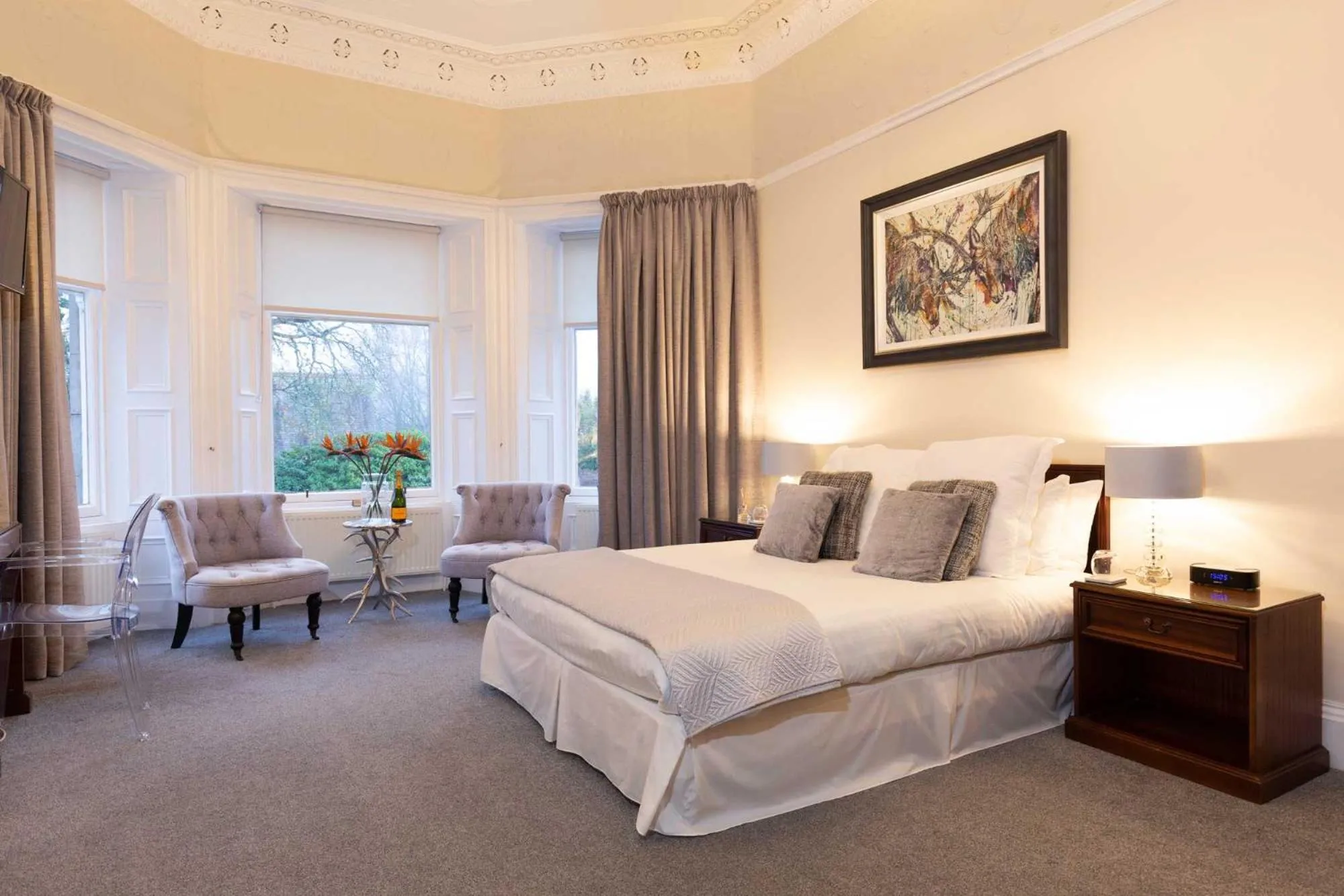 Photo of the whole room in Fernbank House