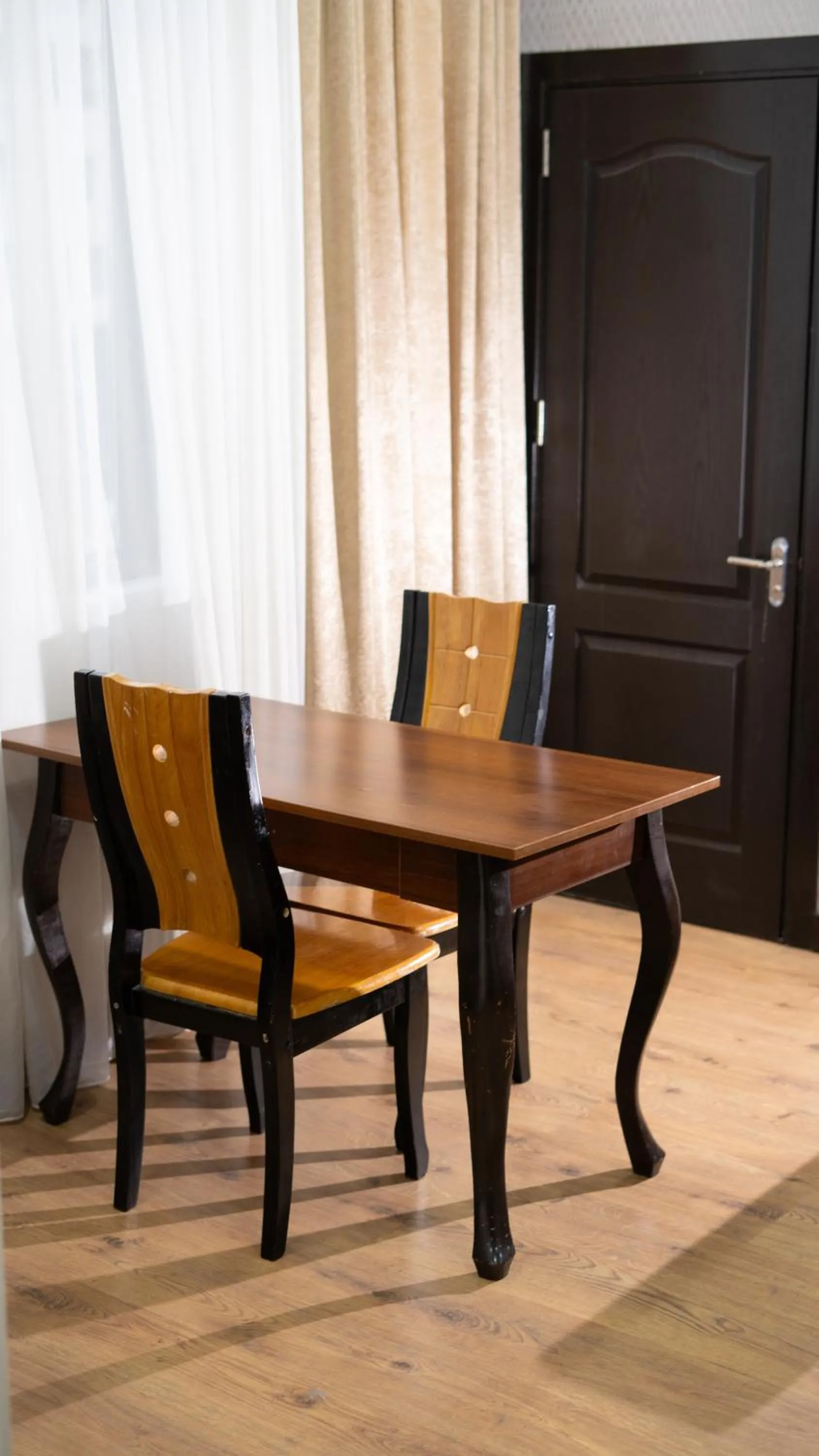 Seating area in Consul Hotel