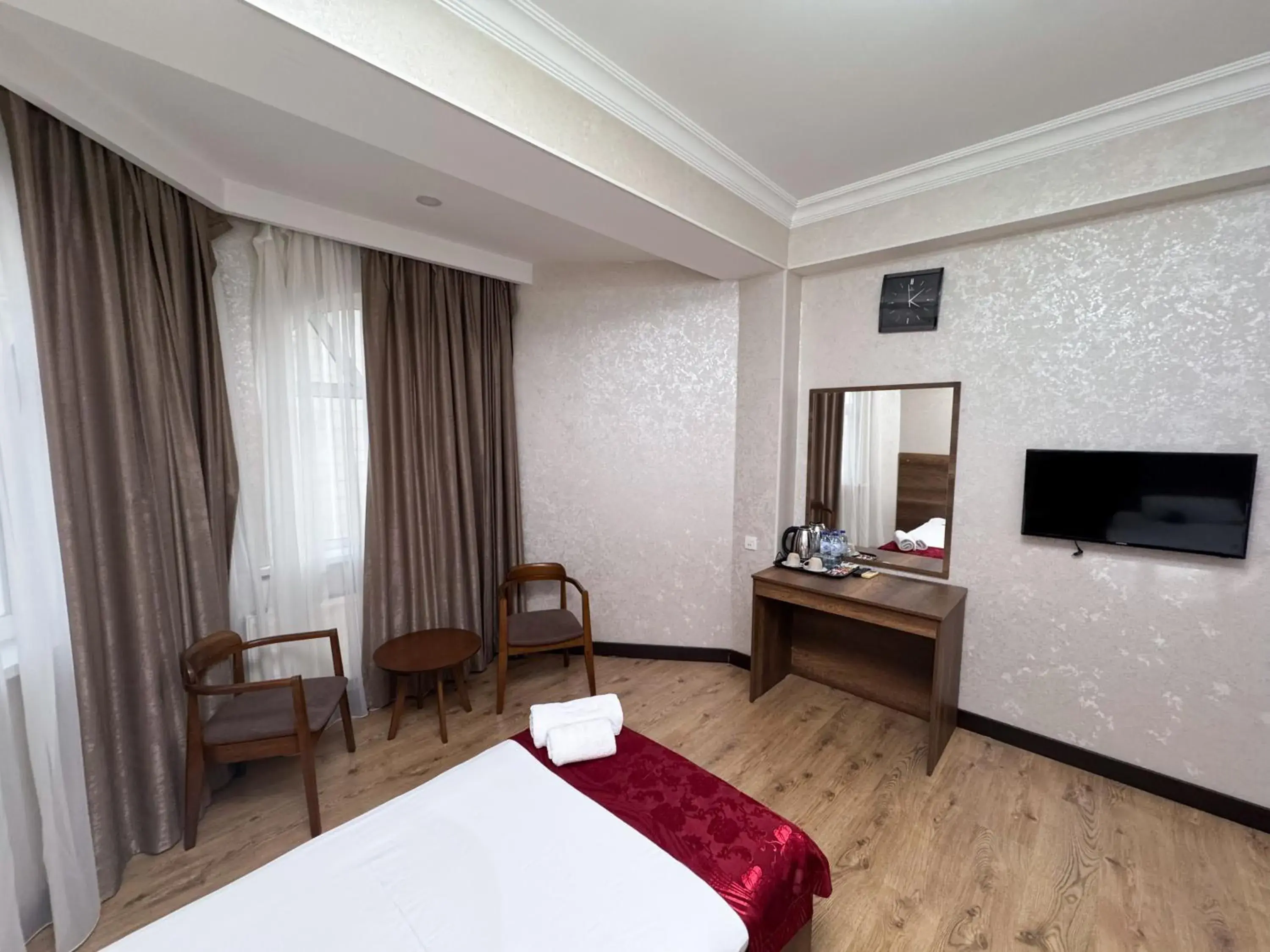 Standard Twin Room in Consul Hotel Standard Twin Room in Consul Hotel