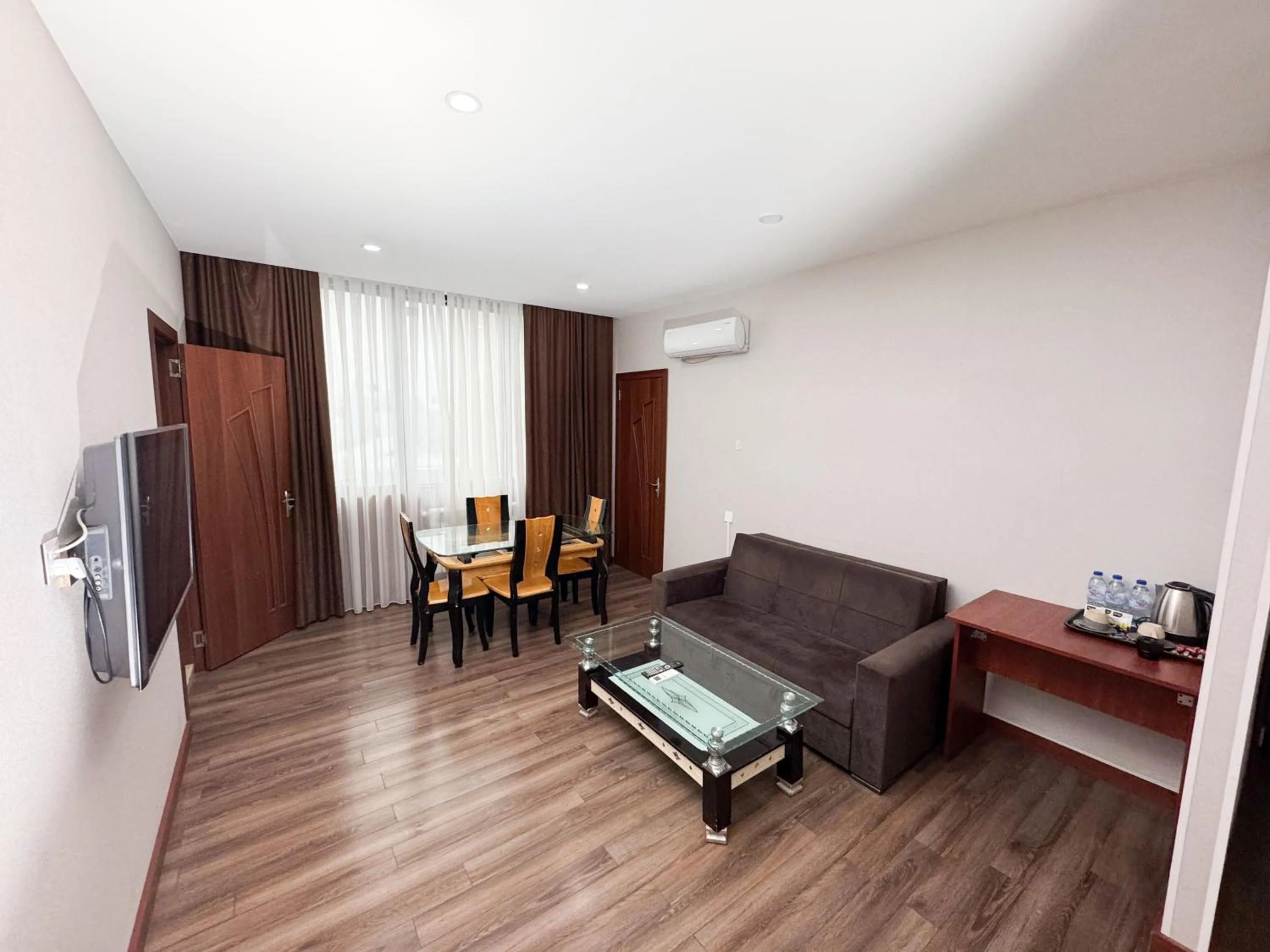 TV and multimedia in Consul Hotel