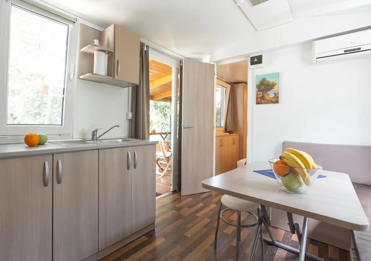 Kitchen or kitchenette in Krk Mobile Homes