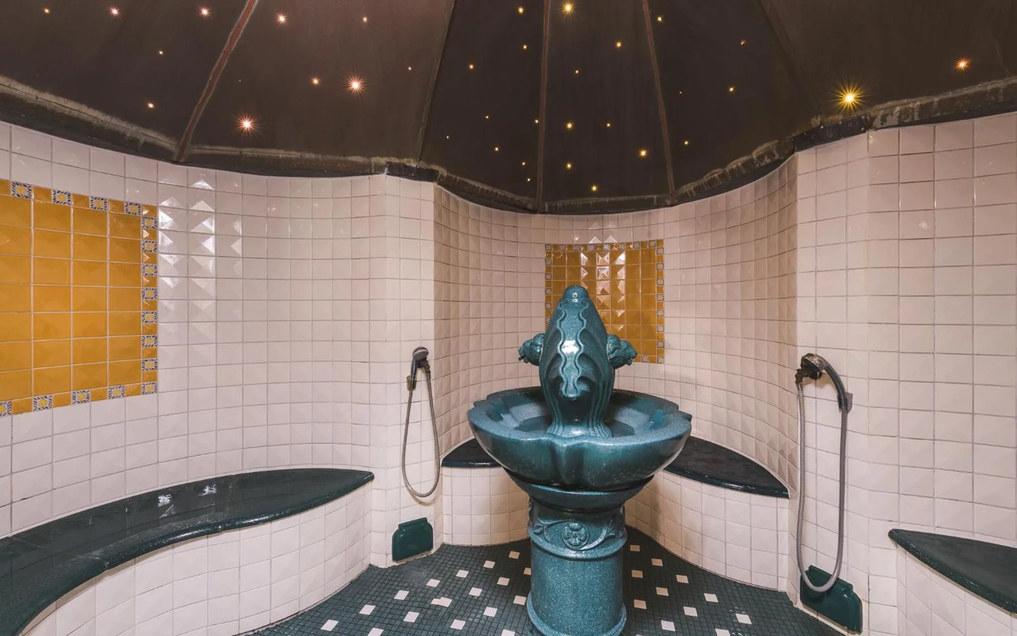 Steam room in Sporthotel Exclusive