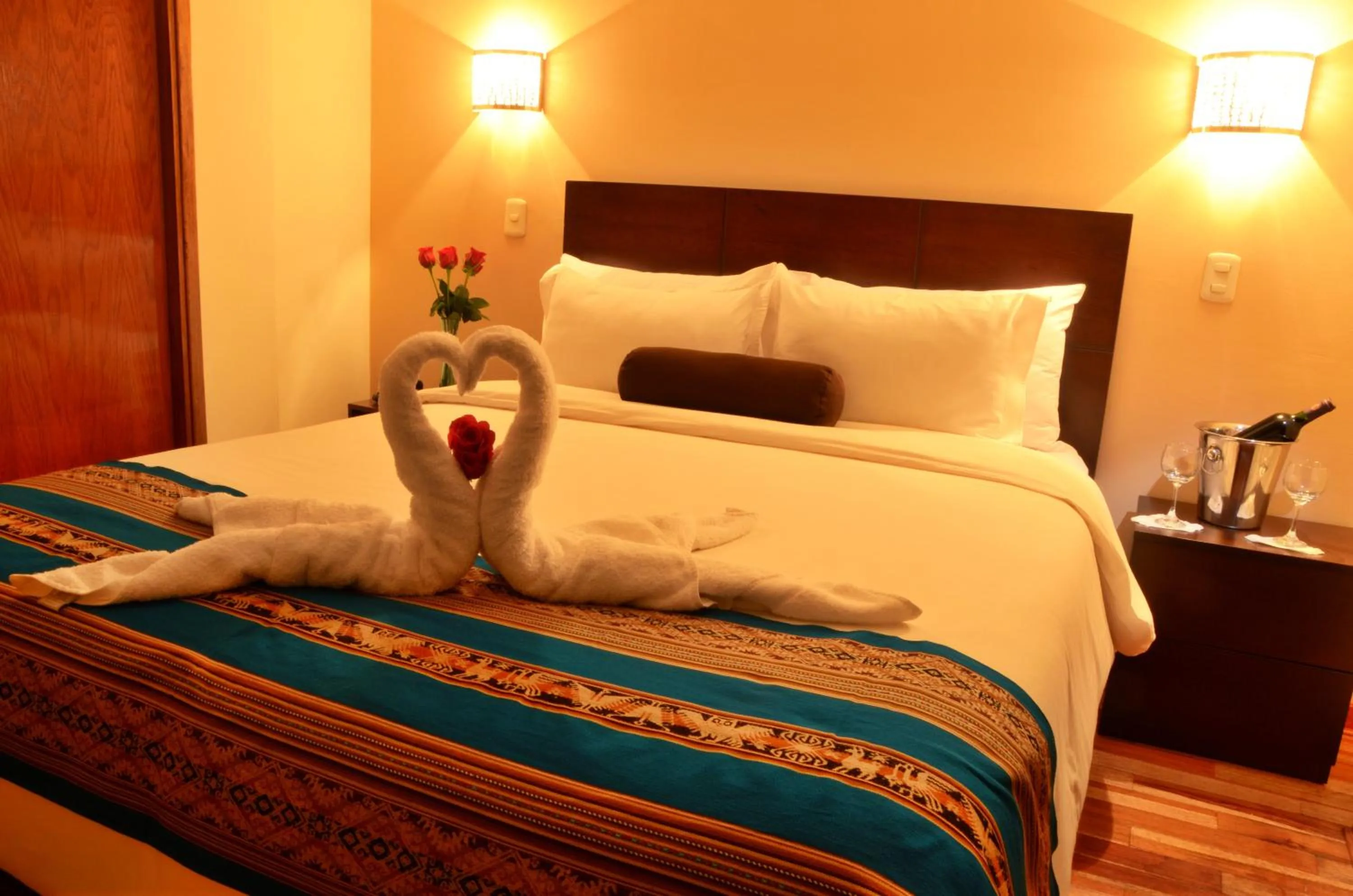 Bed in Kapac Inn Hotel