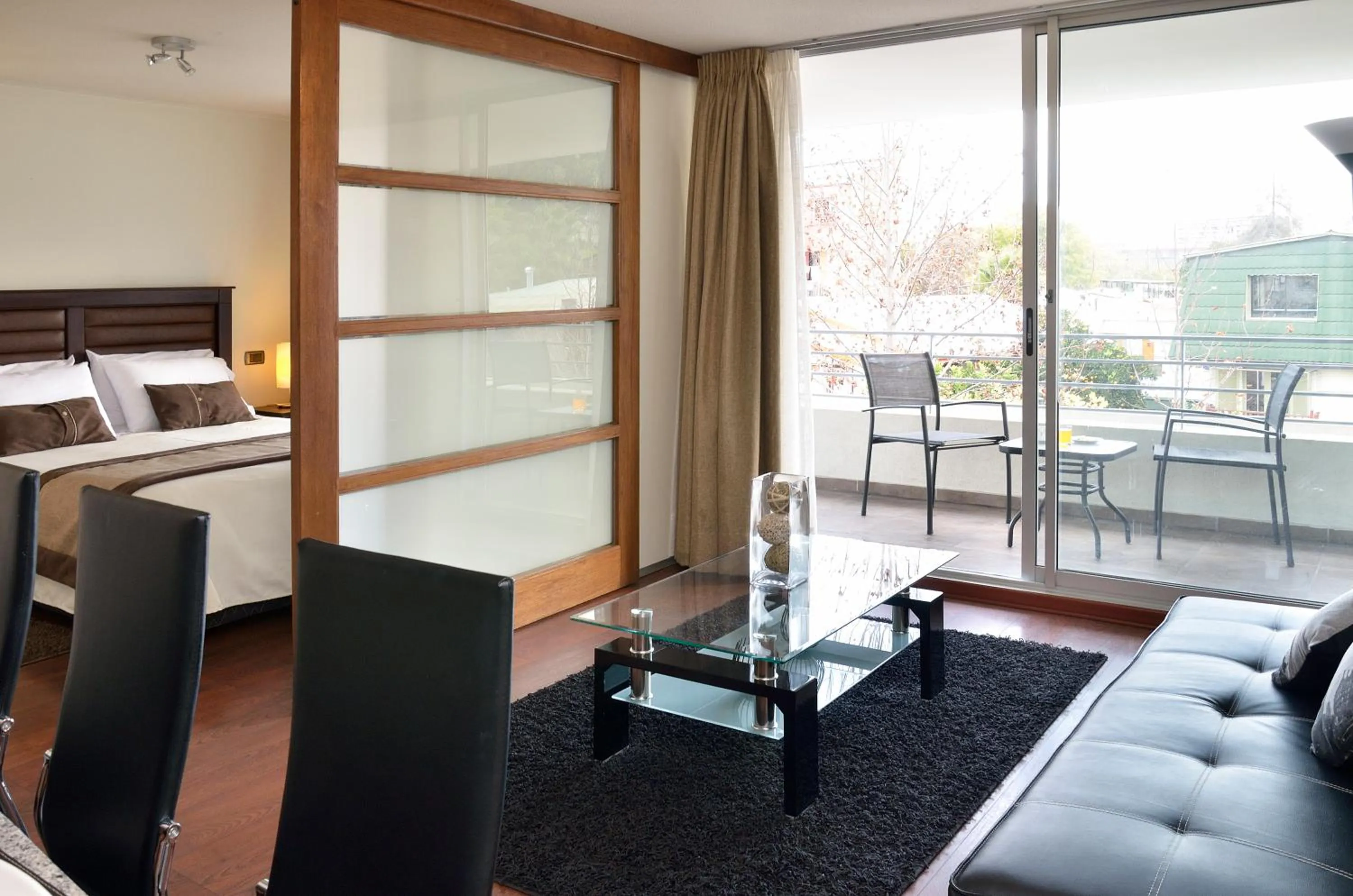 Living room, Bed in Norus Providencia