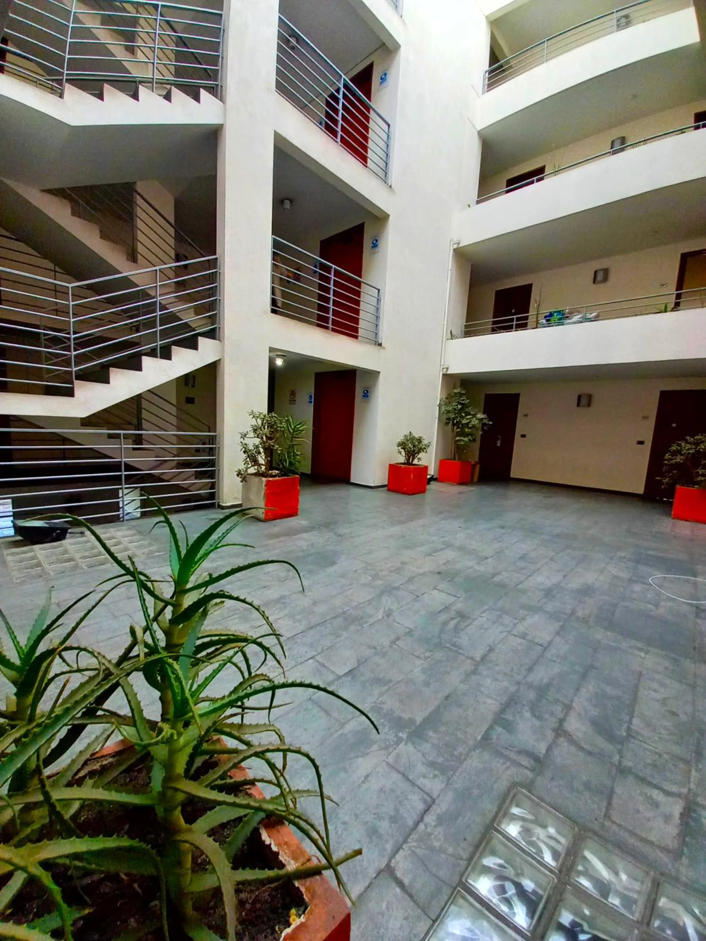 Property building in Norus Providencia