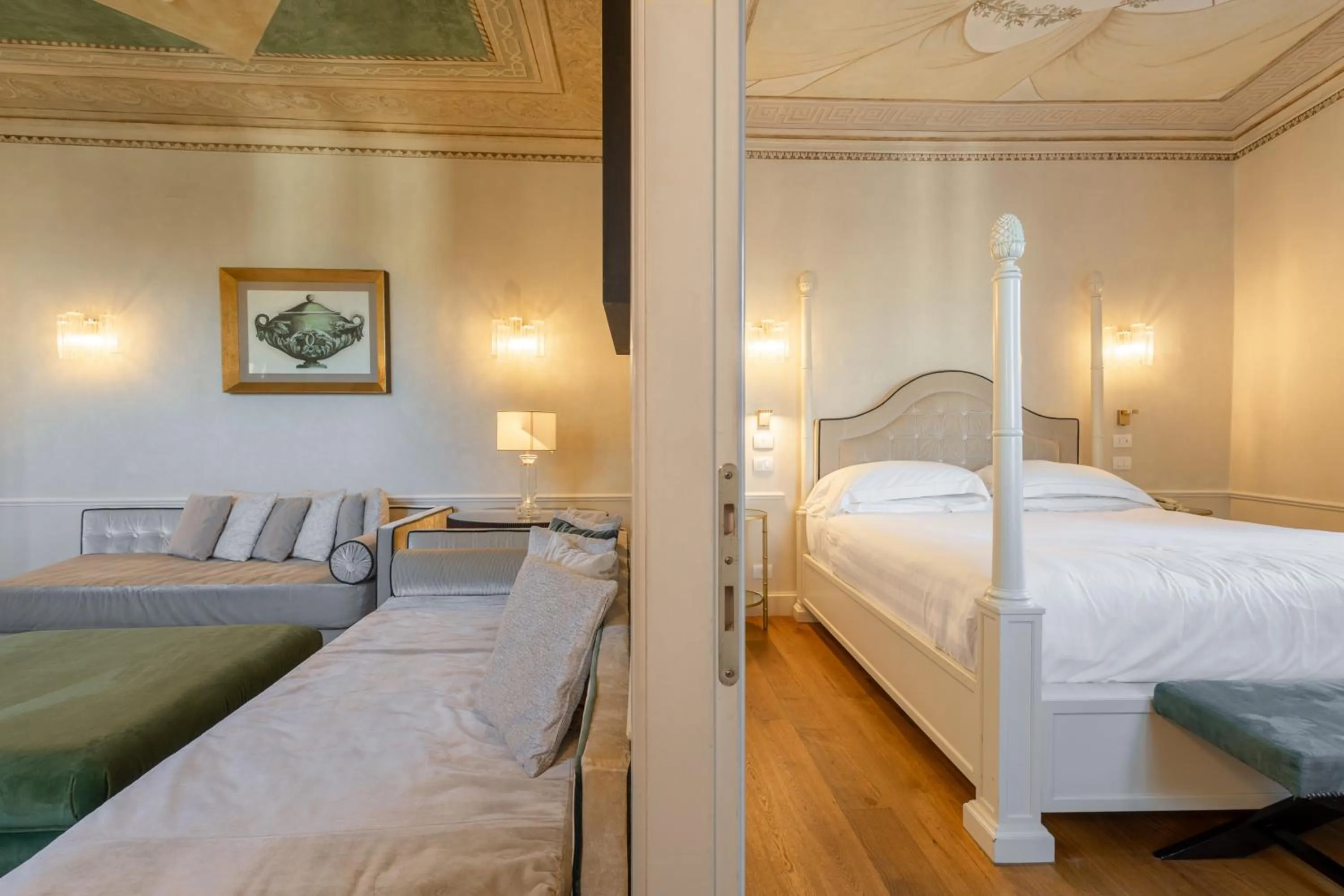Bedroom, Bed in San Firenze Suites & Spa