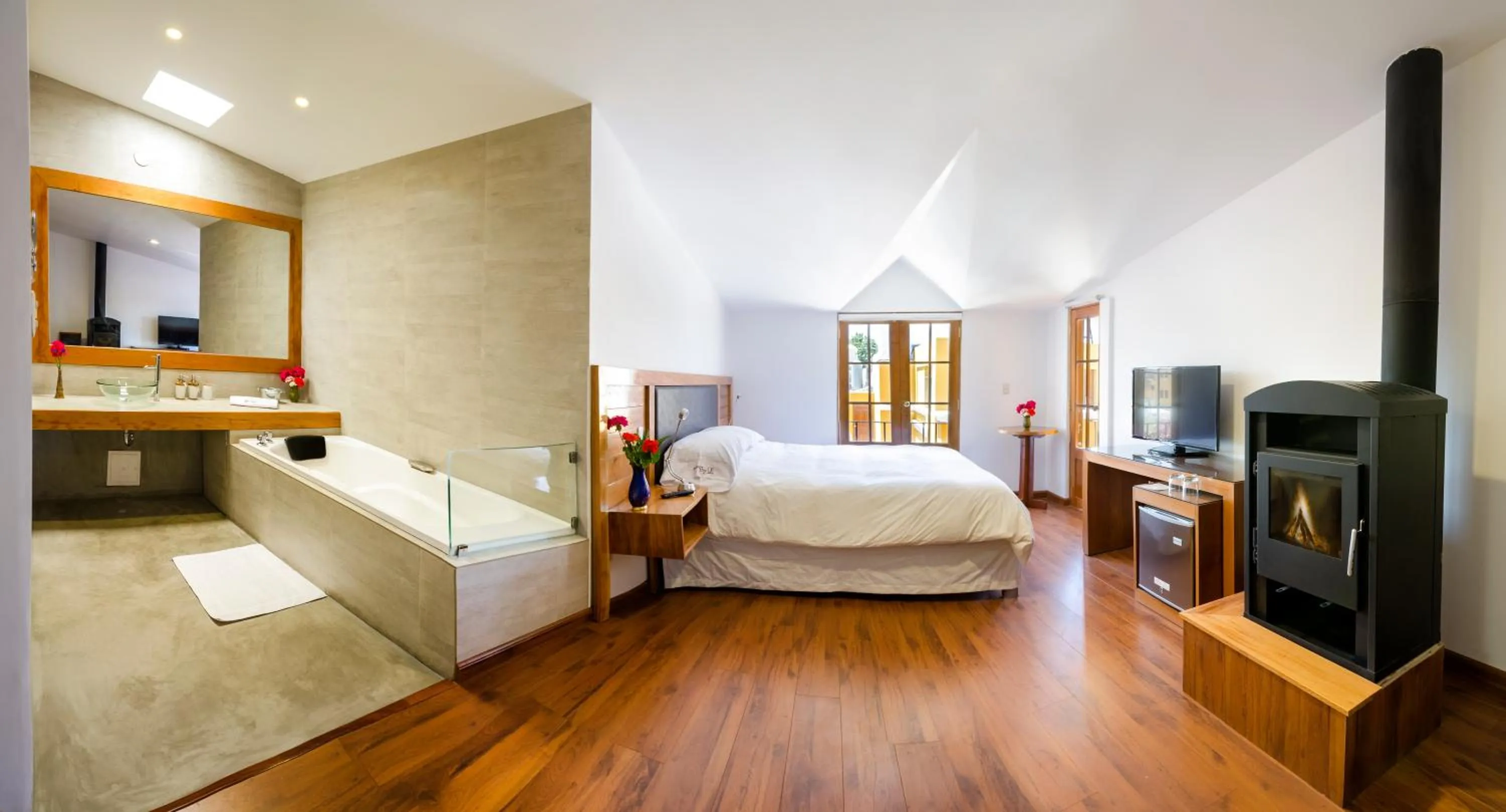 Bed in La Hostería Boutique Hotel