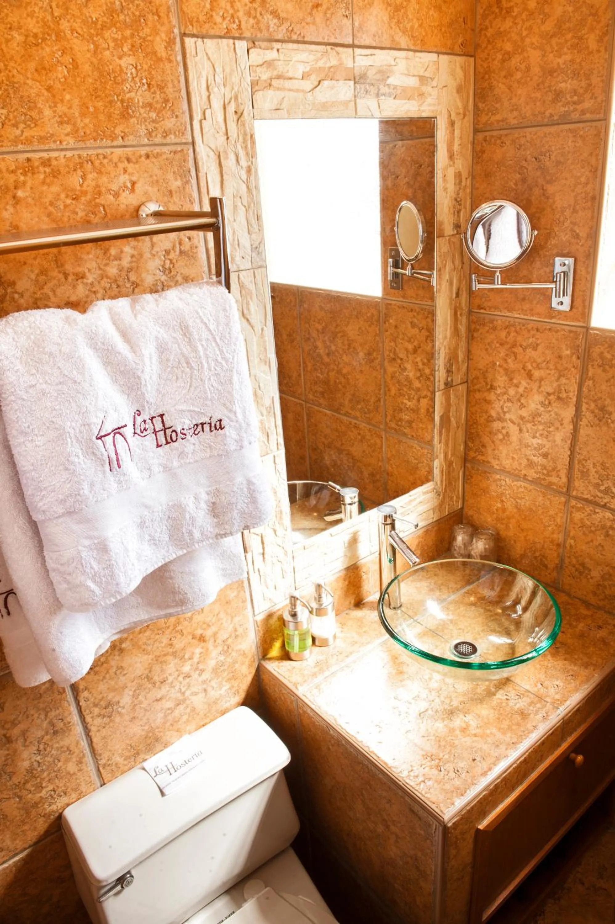 Shower in La Hostería Boutique Hotel