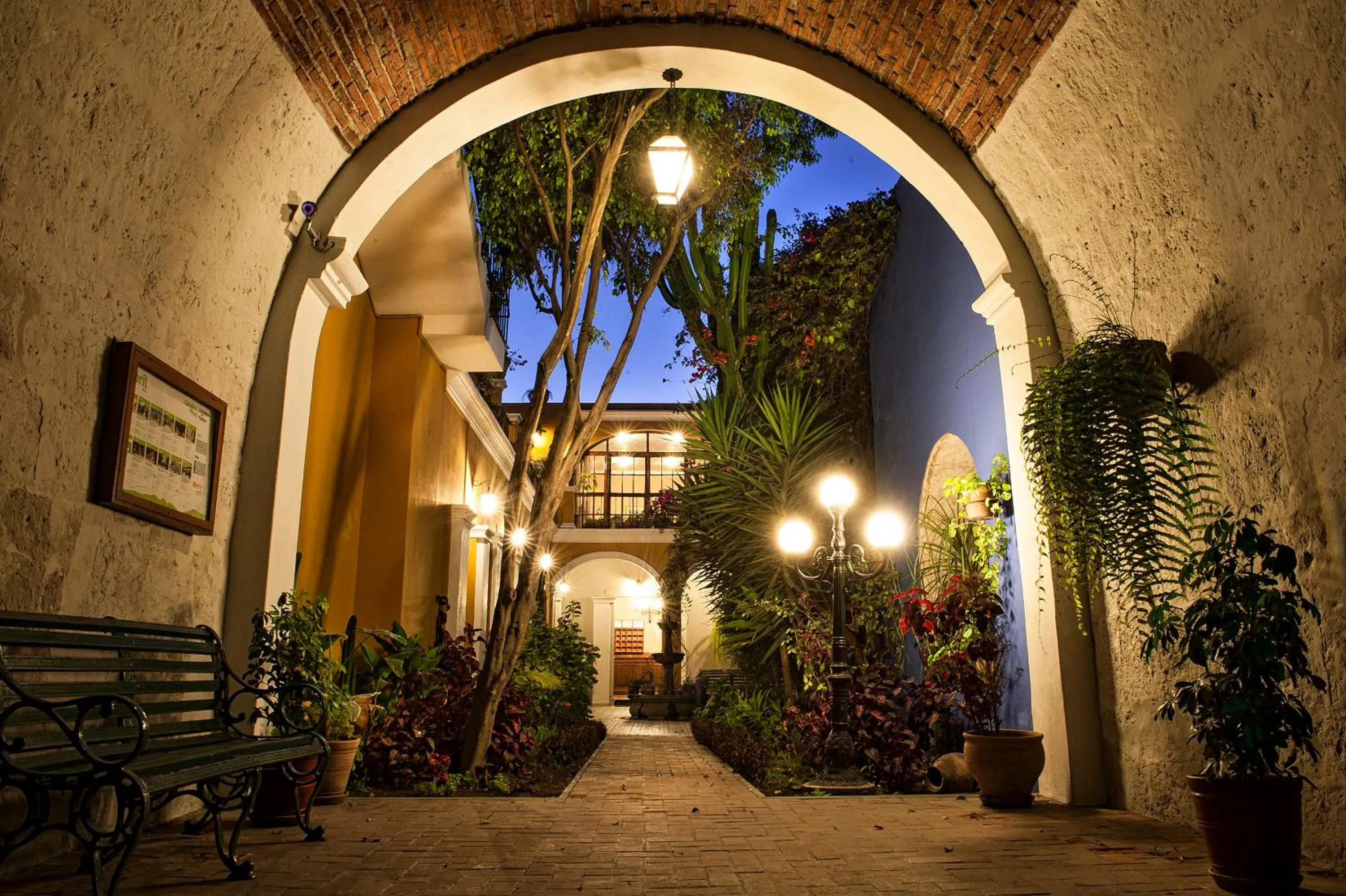 Facade/entrance in La Hostería Boutique Hotel