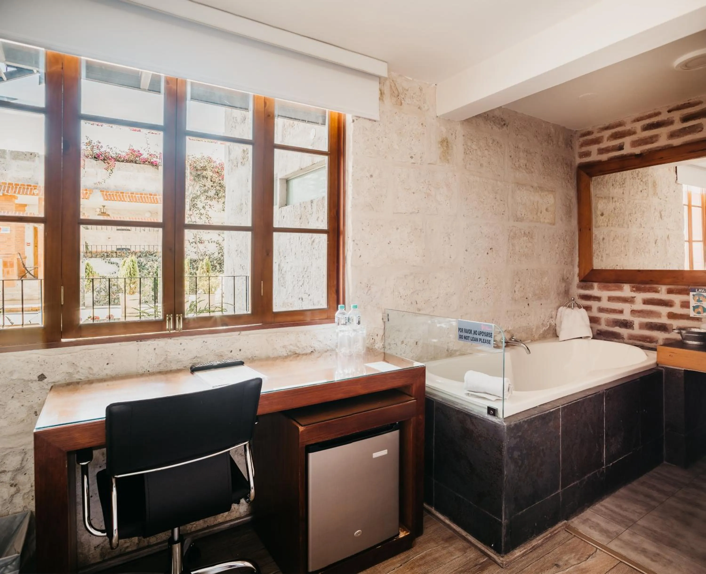 Photo of the whole room in La Hostería Boutique Hotel