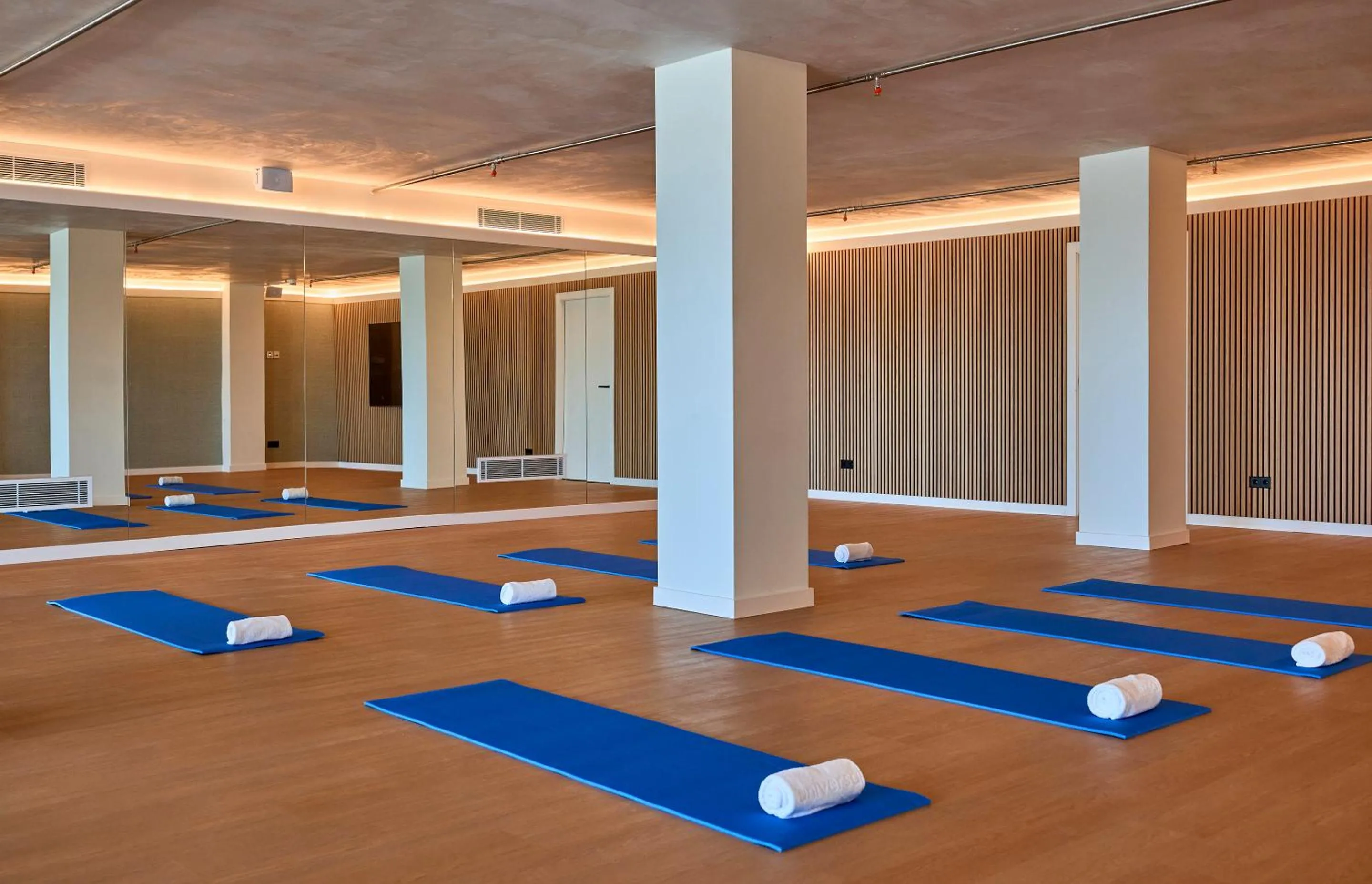 Fitness centre/facilities in Universal Hotel Romantica