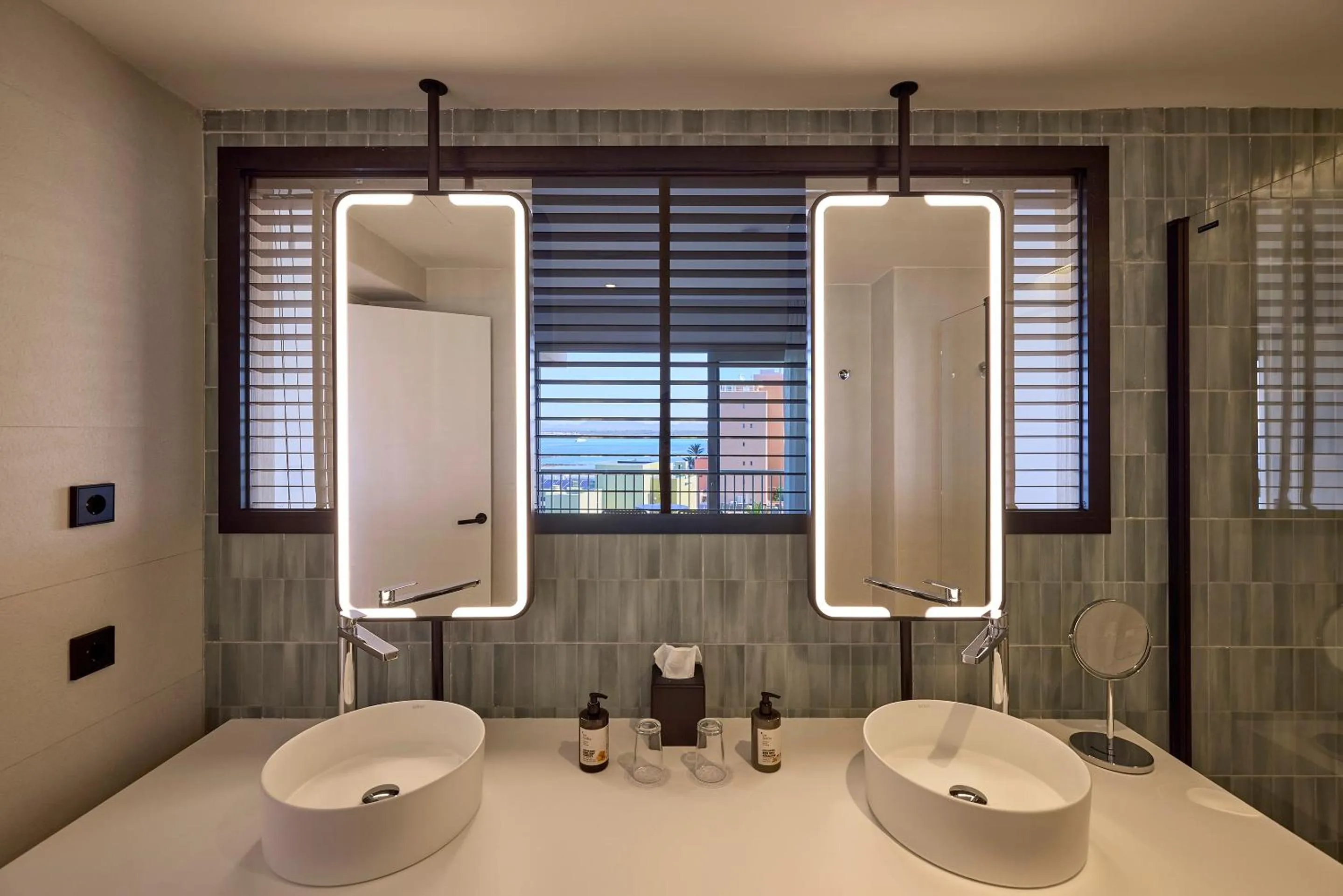 Bathroom in Universal Hotel Romantica