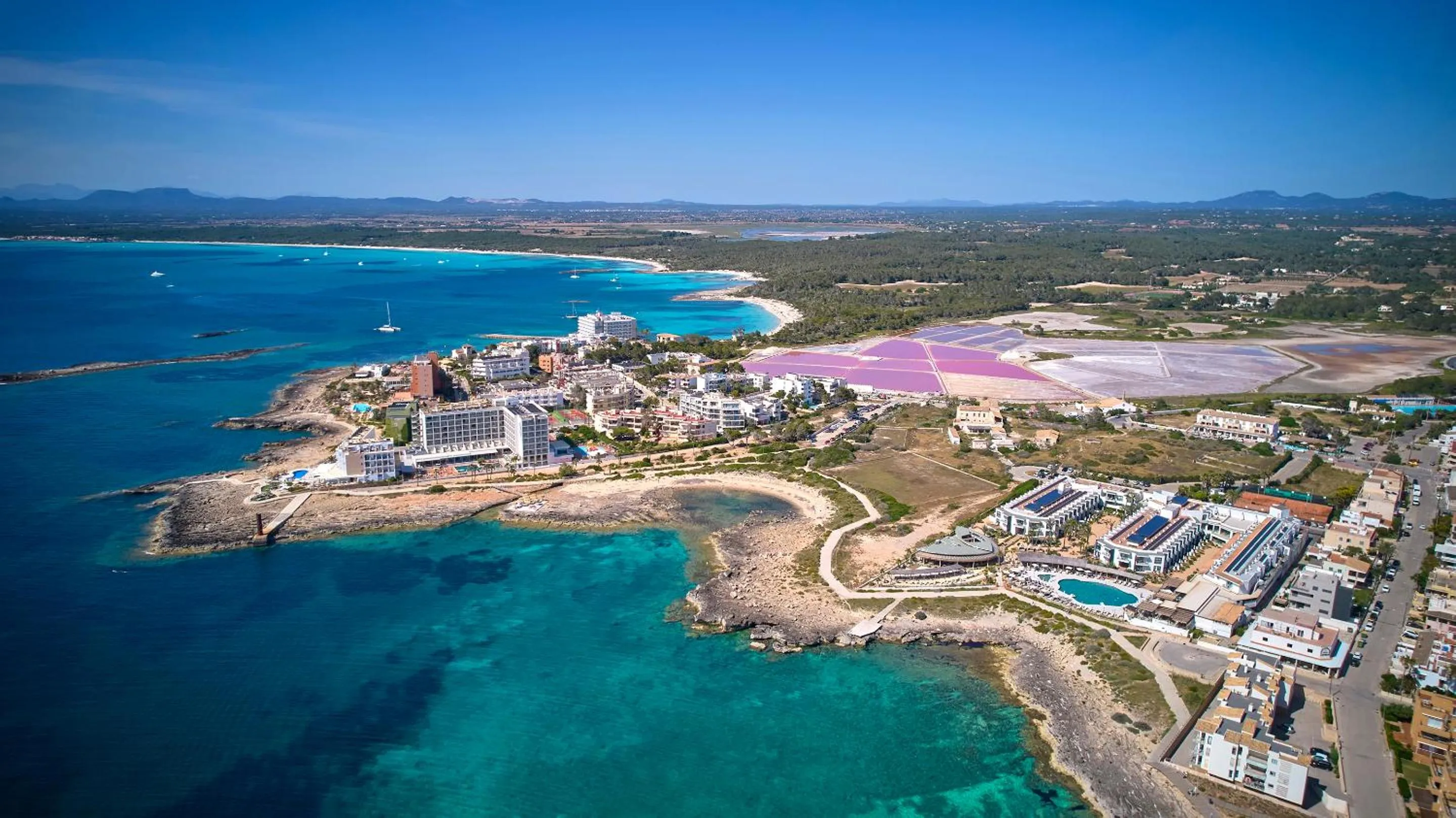 Bird's eye view in Universal Hotel Romantica