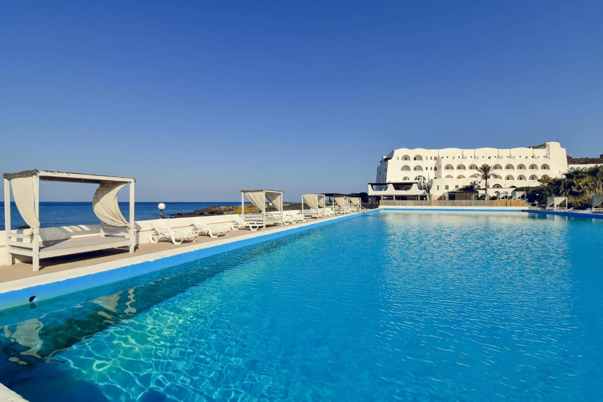 Swimming pool in Mursia Wellness Hotel