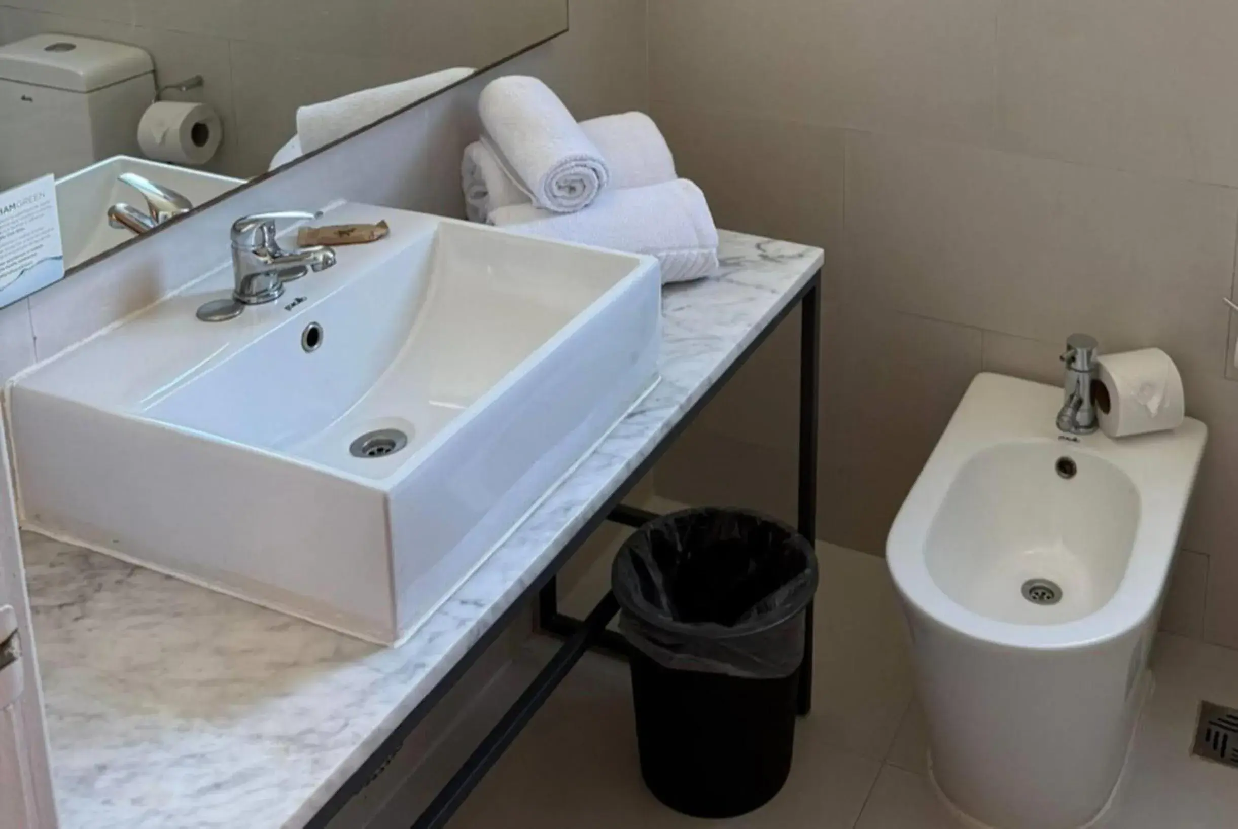 King Suite with 1 Twin Bed, Non-Smoking in Esplendor by Wyndham Montevideo Cervantes King Suite with 1 Twin Bed, Non-Smoking in Esplendor by Wyndham Montevideo Cervantes