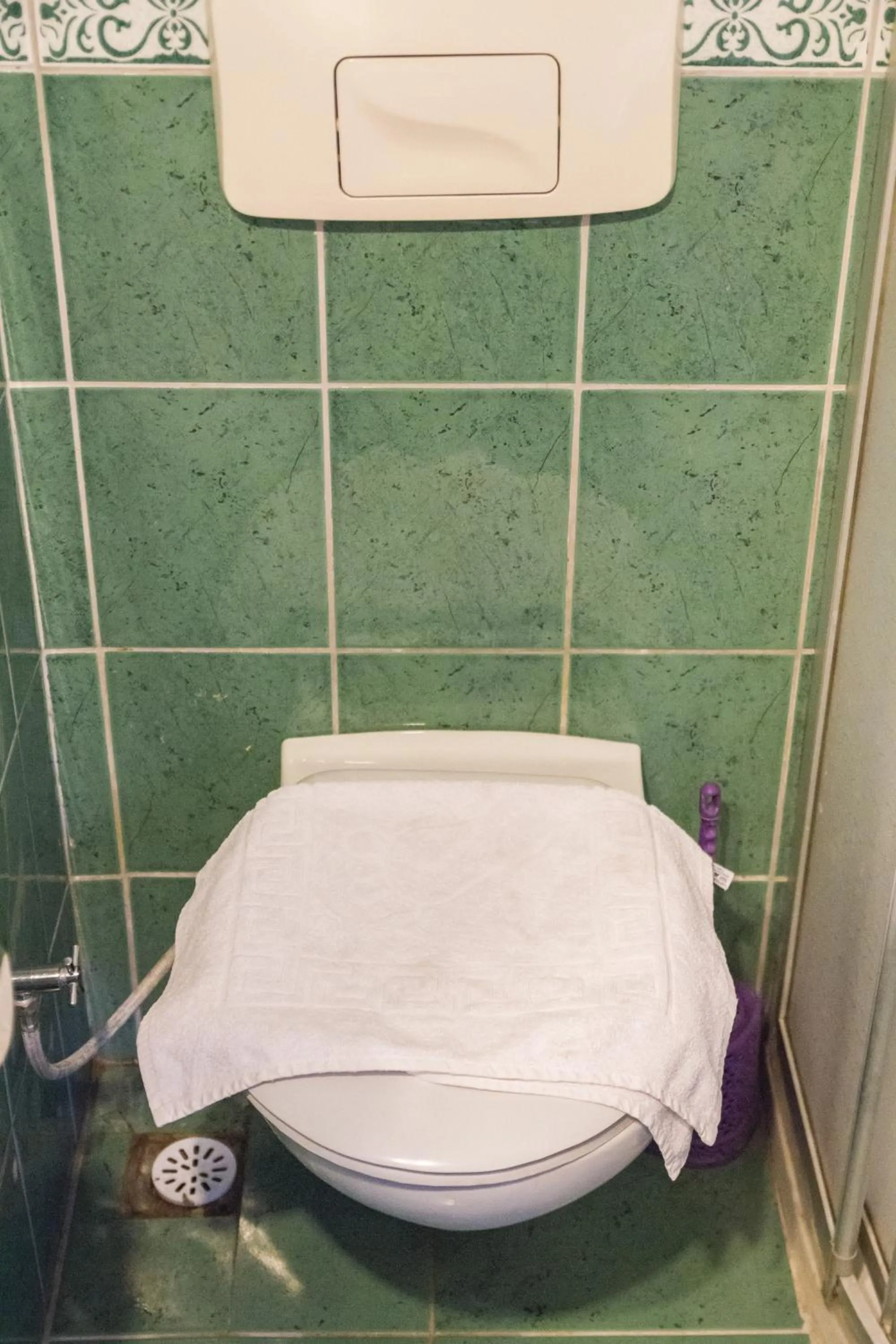 Toilet in Village Garden Pansiyon