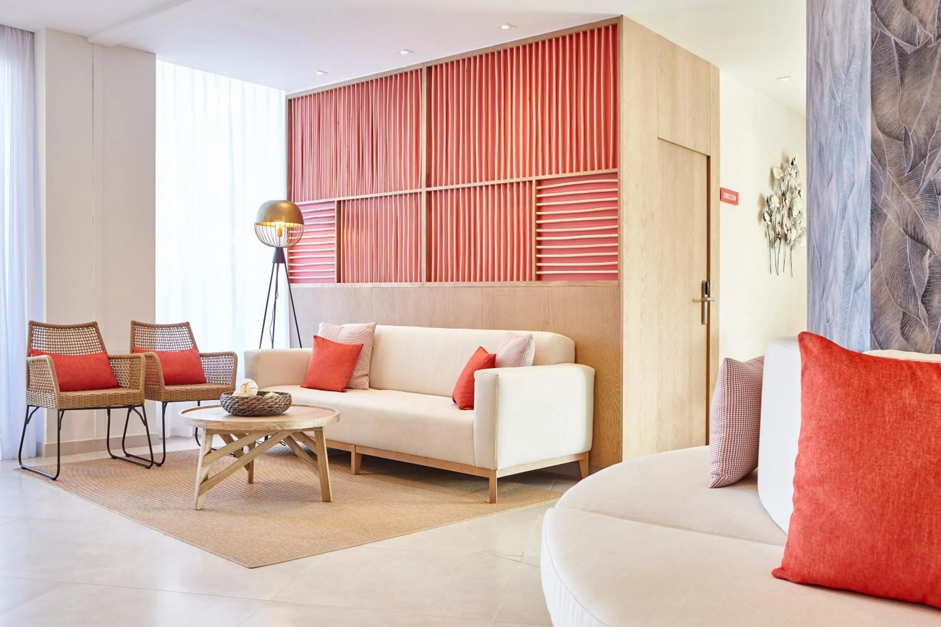 Lobby or reception in Universal Hotel Perla