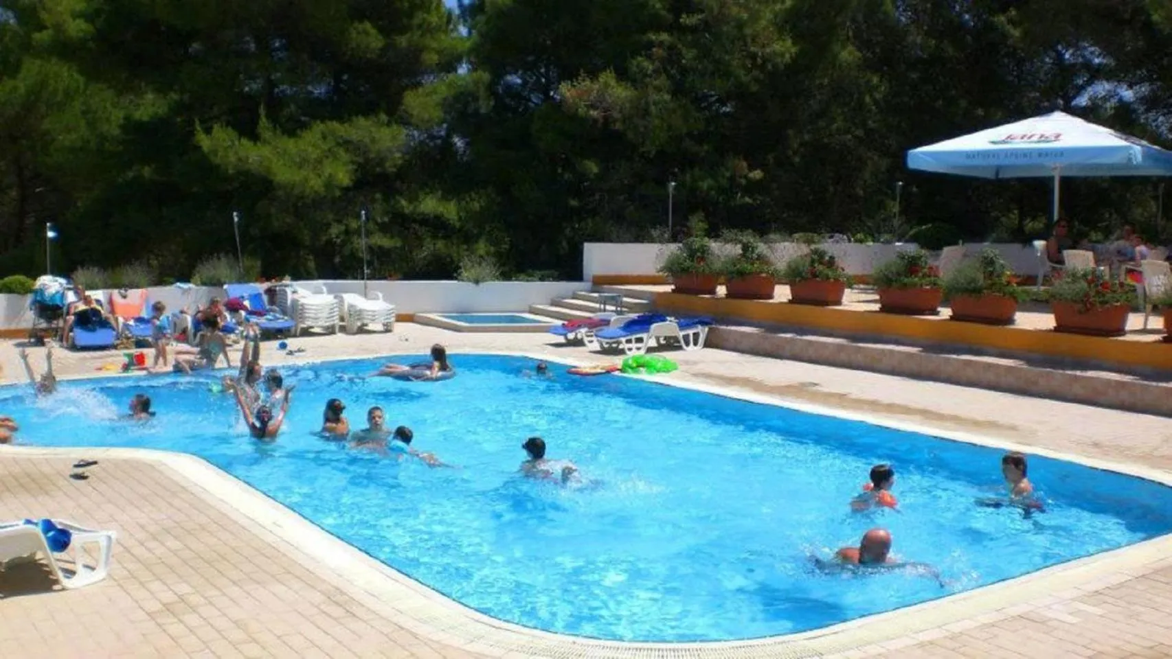 Swimming pool in Hotel Pula