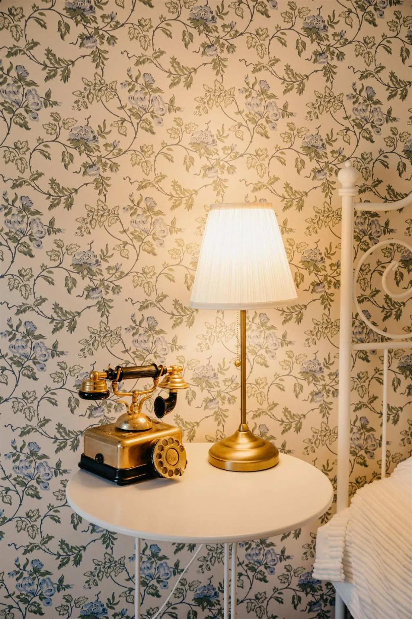 Bed in Jungshoved Præstegård B&B