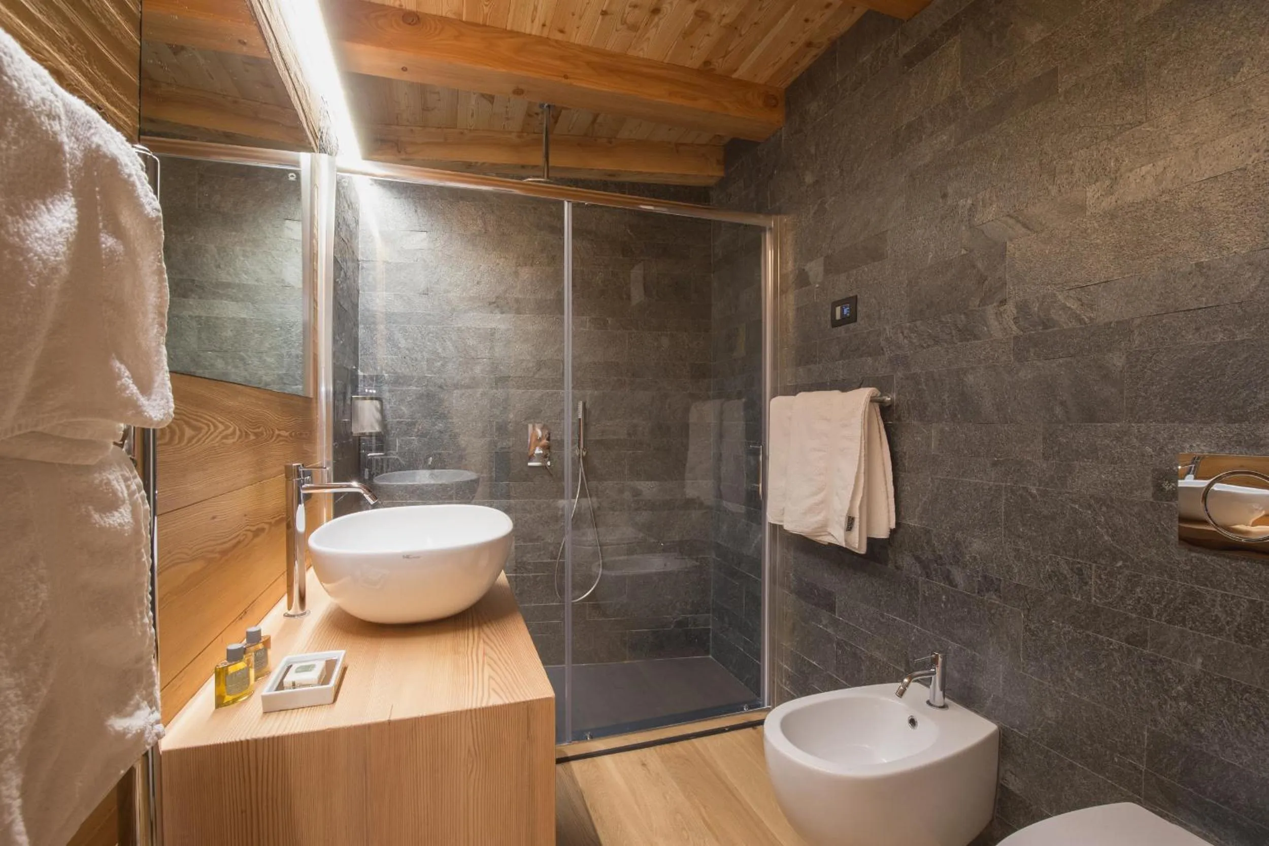 Bathroom in Hotel Centrale