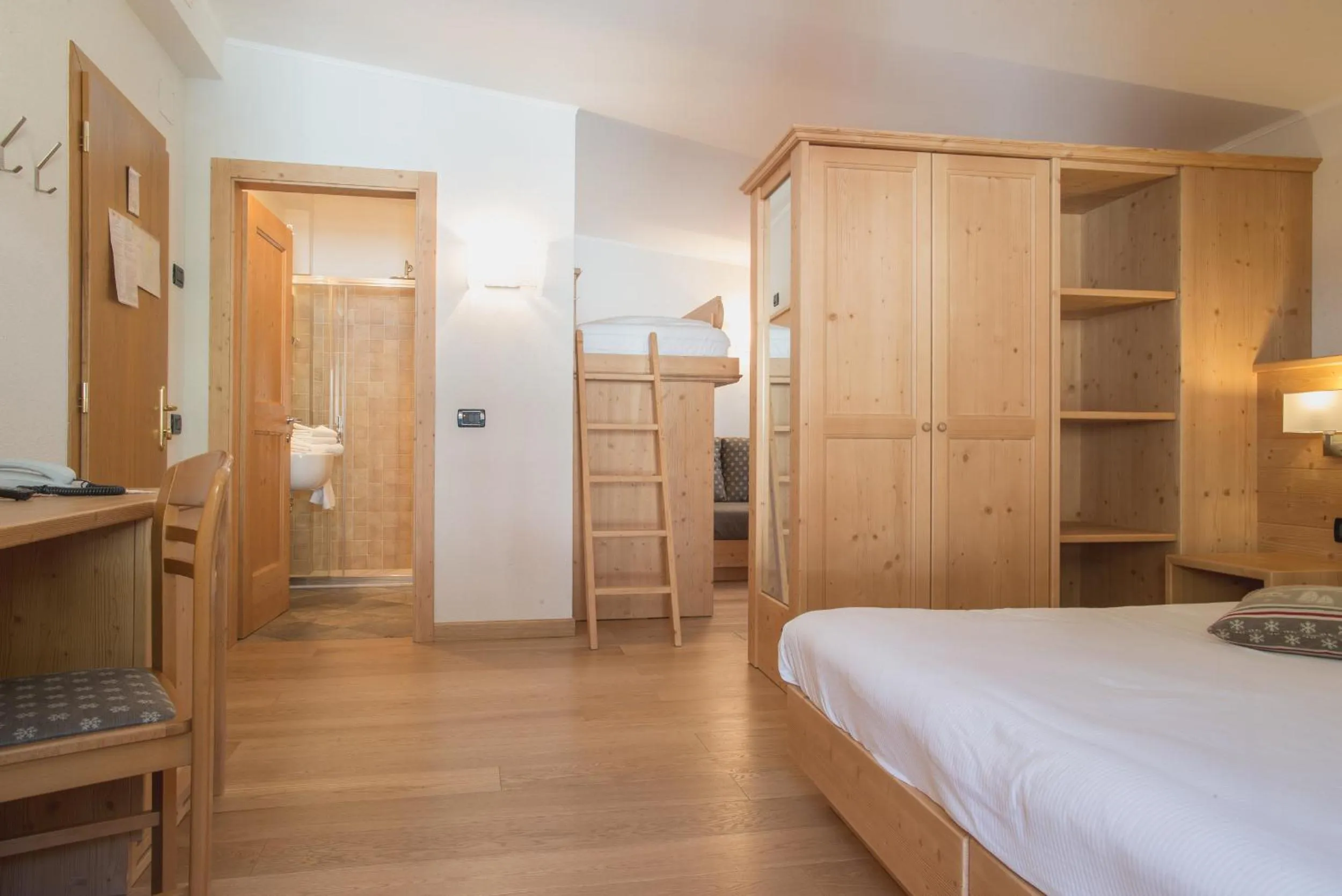 Bedroom, Bed in Hotel Centrale