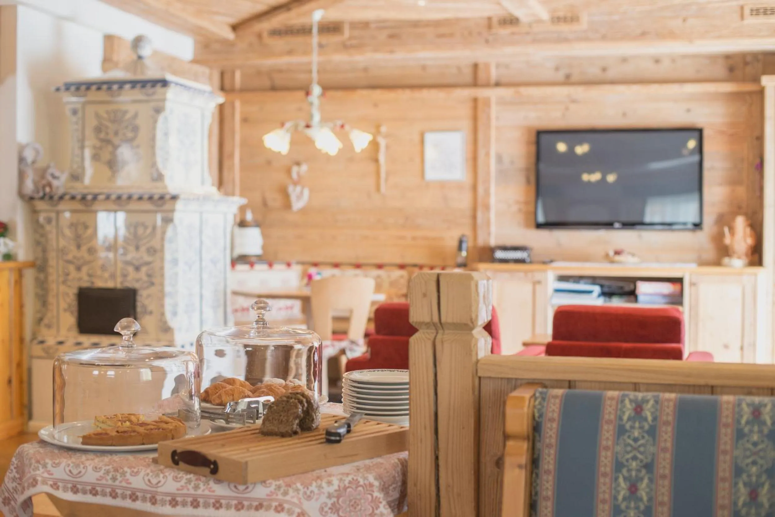 Communal lounge/ TV room in Hotel Centrale