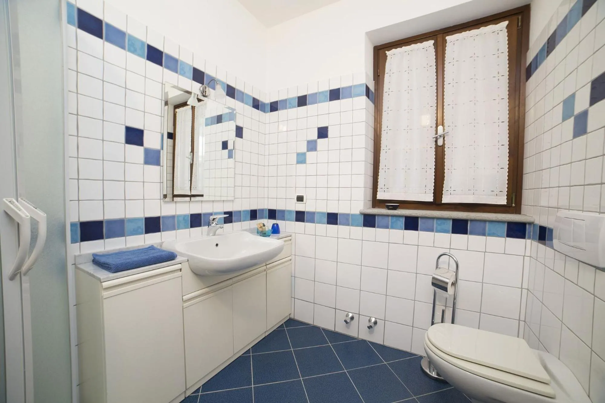 Bathroom in B&B La Frola