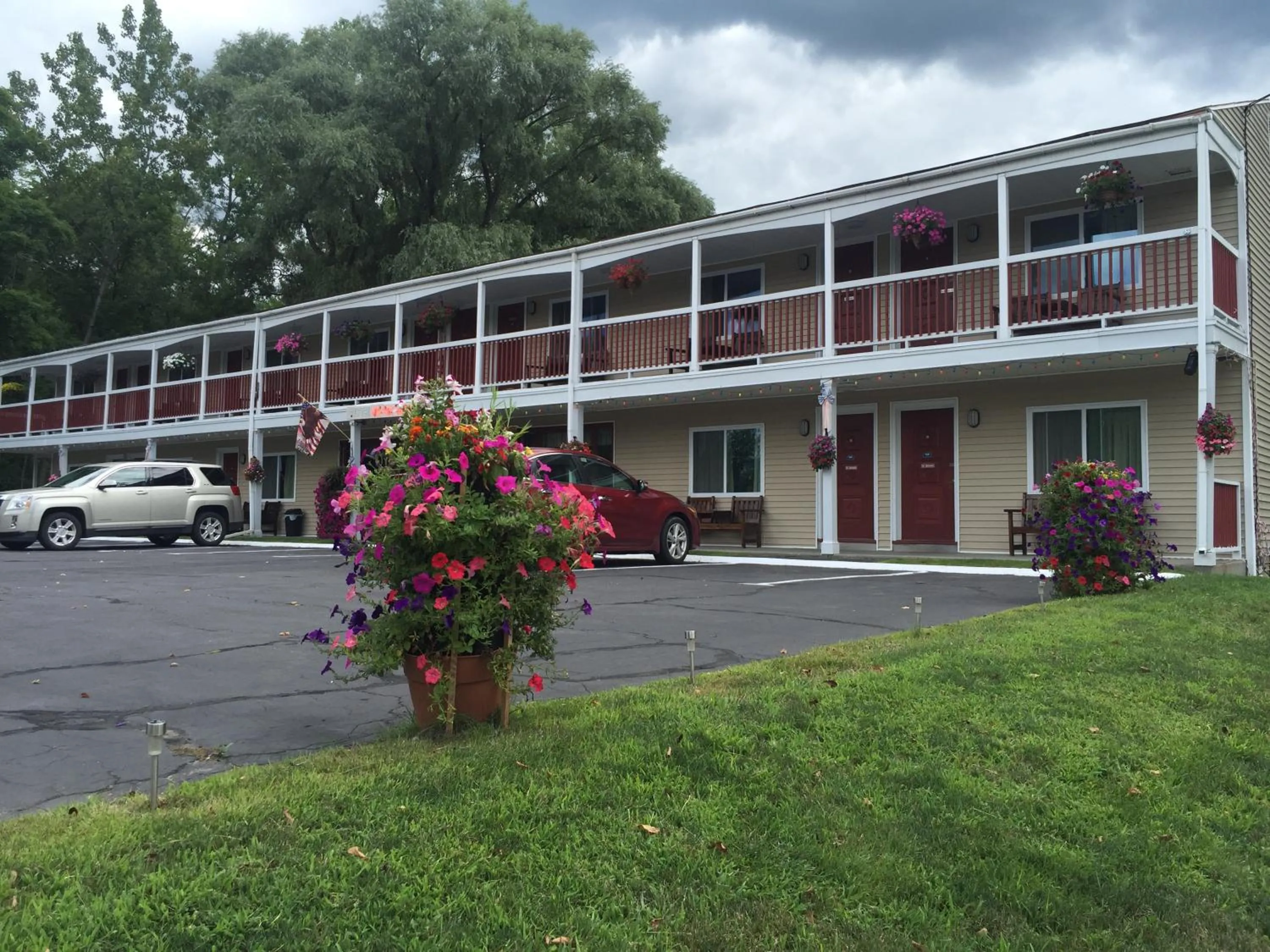 Summer in Cozy Corner Motel