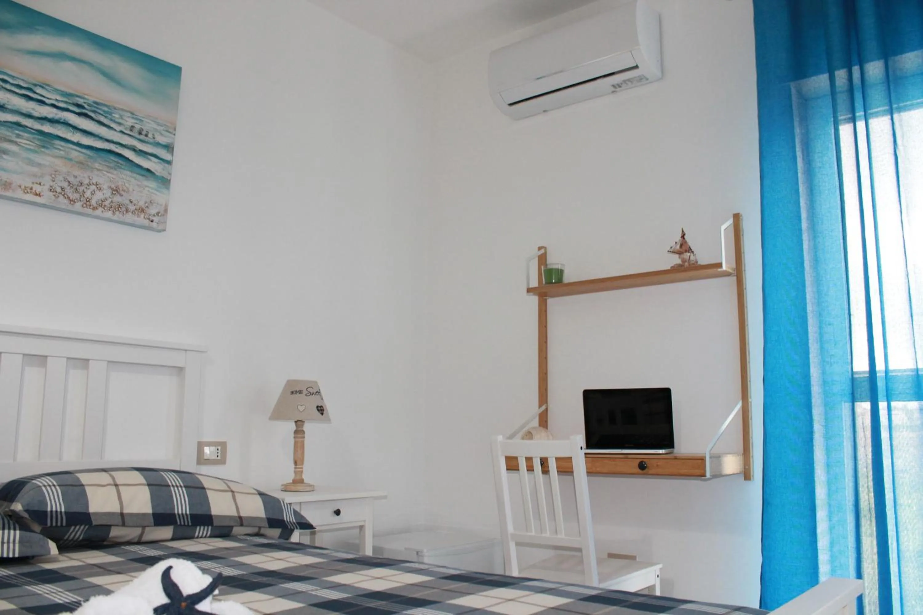 Bed in "A Livanti" B&B