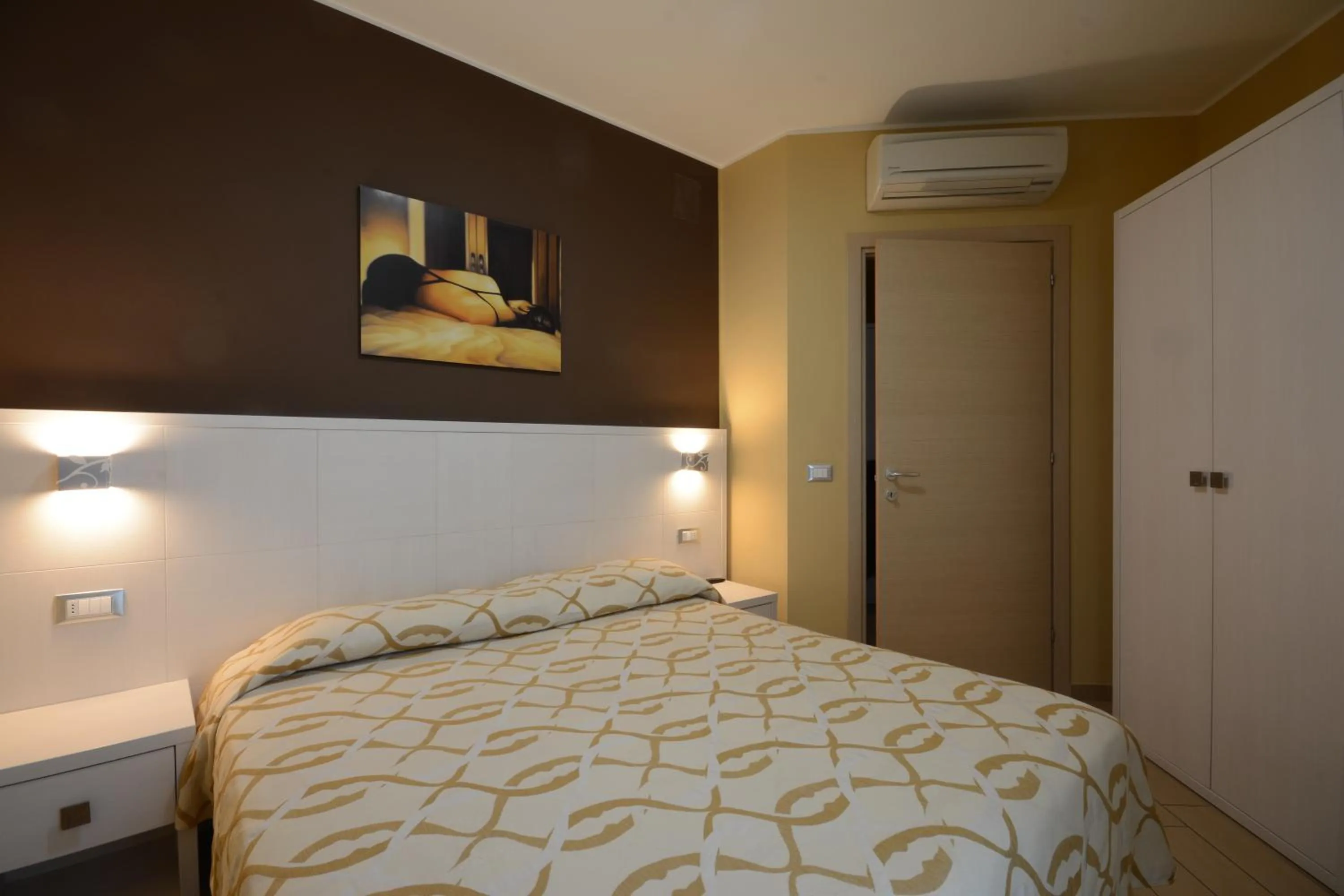 Bed in Kiara Residence