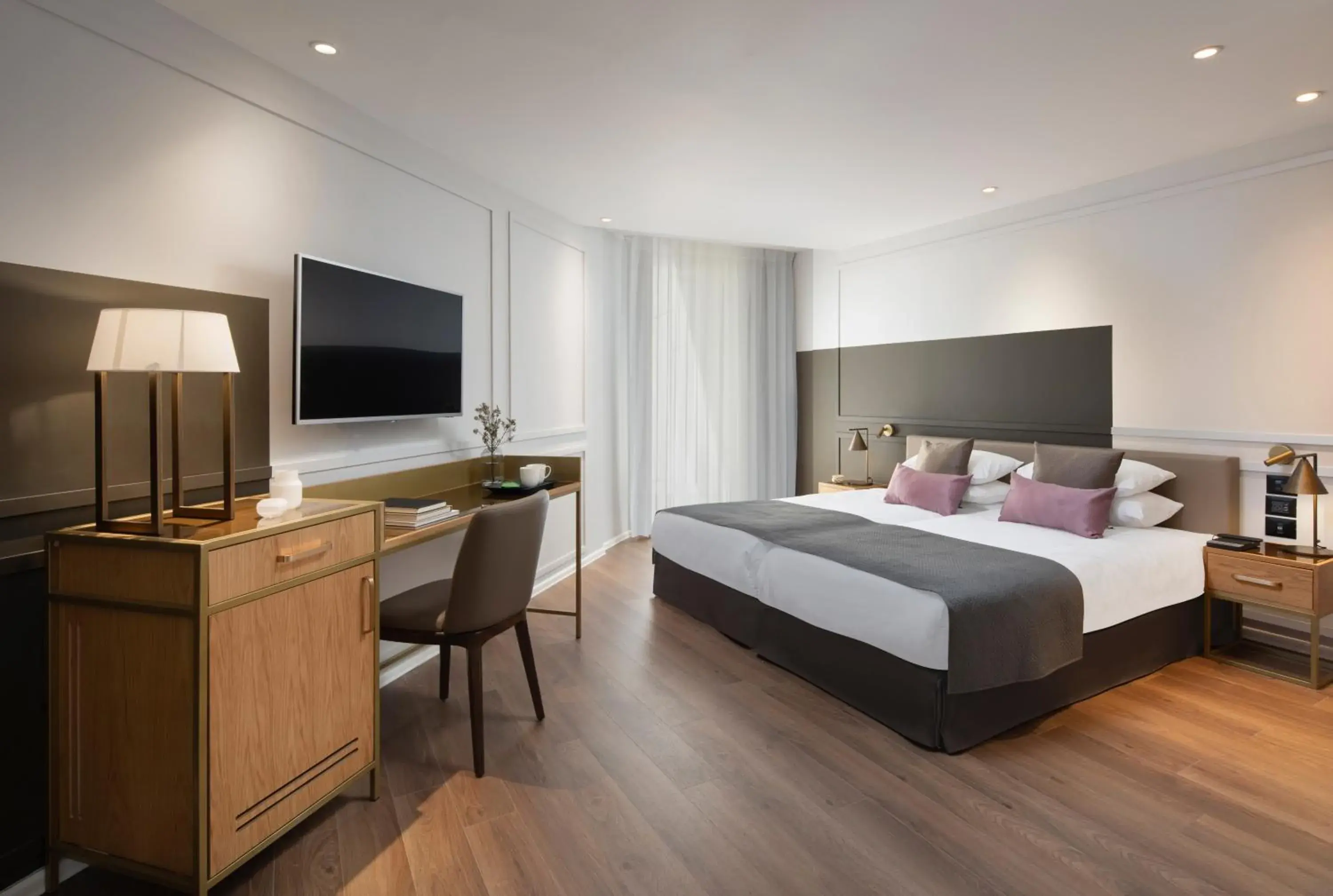 Deluxe Room with Old City View in Cassia Hotel Jerusalem Deluxe Room with Old City View in Cassia Hotel Jerusalem