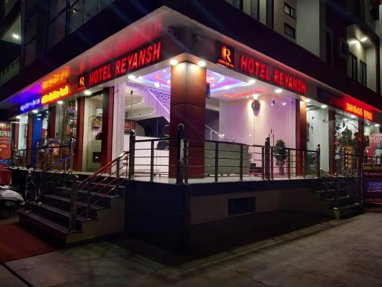 Shopping Area in Hotel Reyansh