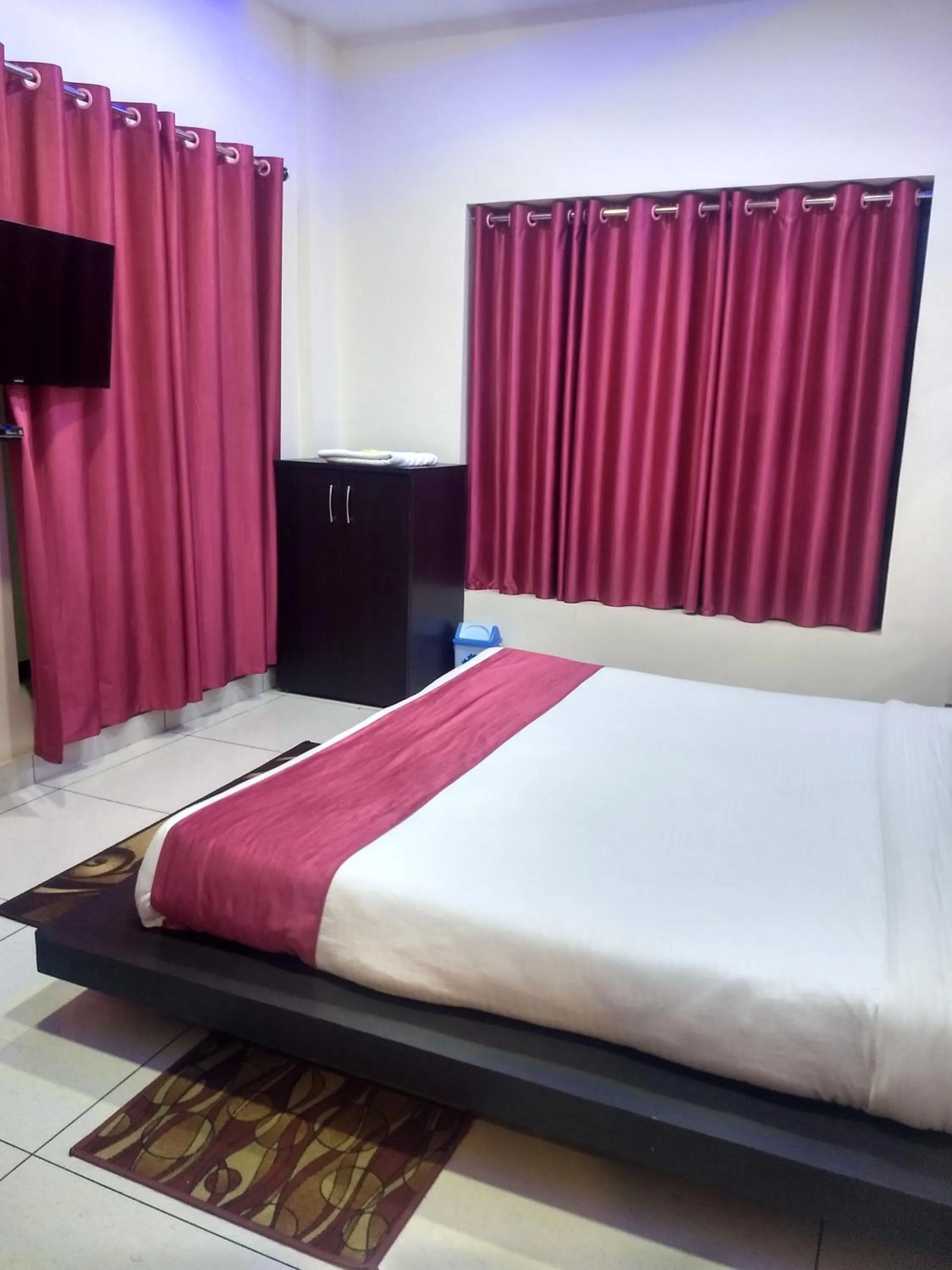 Photo of the whole room in Hotel Reyansh