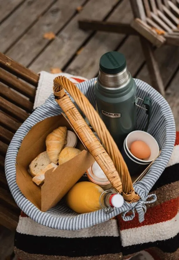 Breakfast in Eastwind