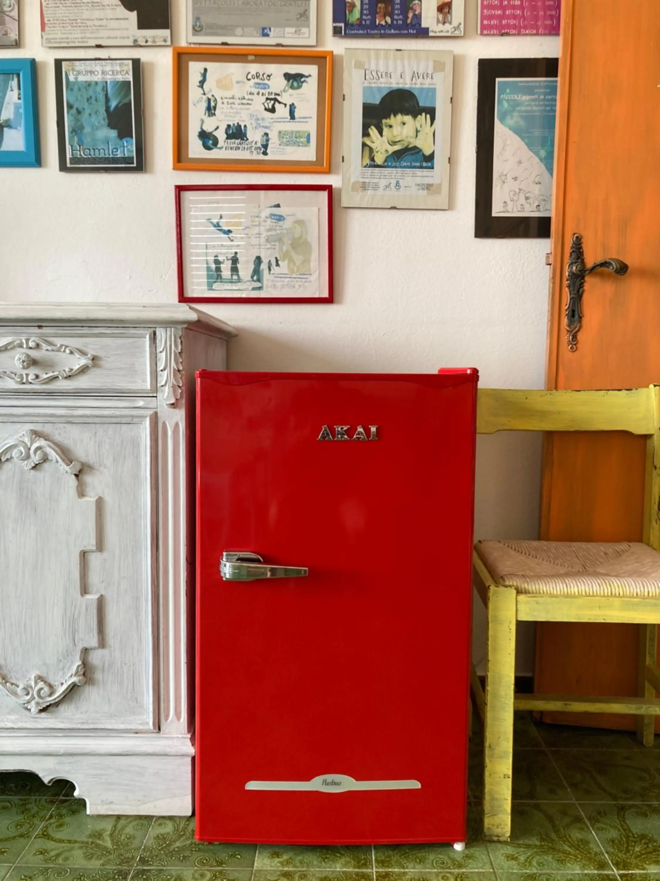 minibar in Occhj a Mari