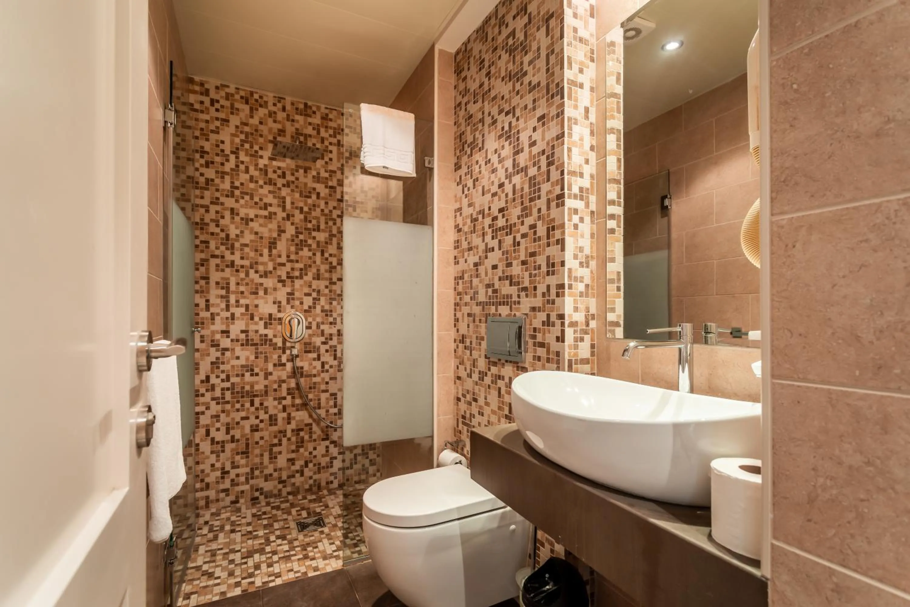 Shower in Notre Dame of Jerusalem Center