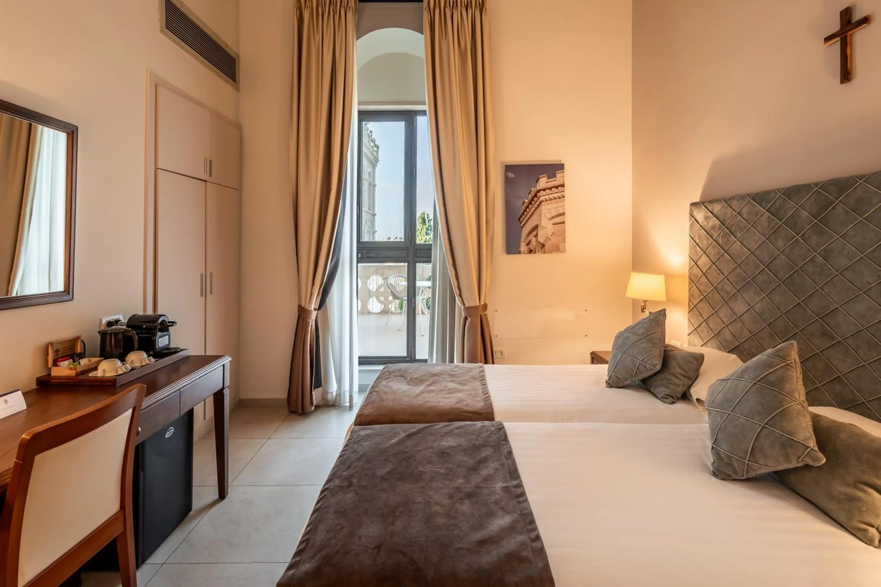 Bed in Notre Dame of Jerusalem Center