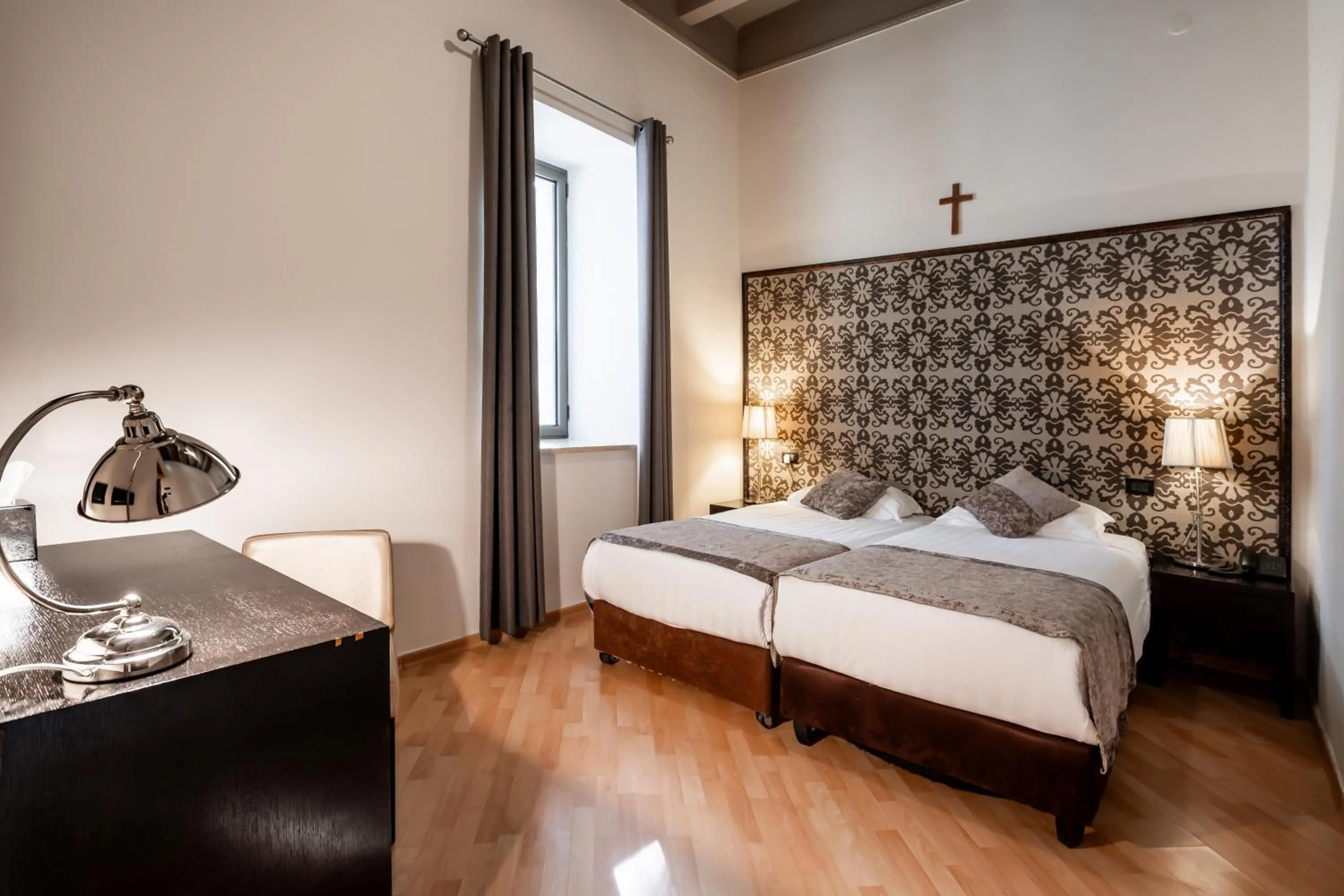 Bed in Notre Dame of Jerusalem Center